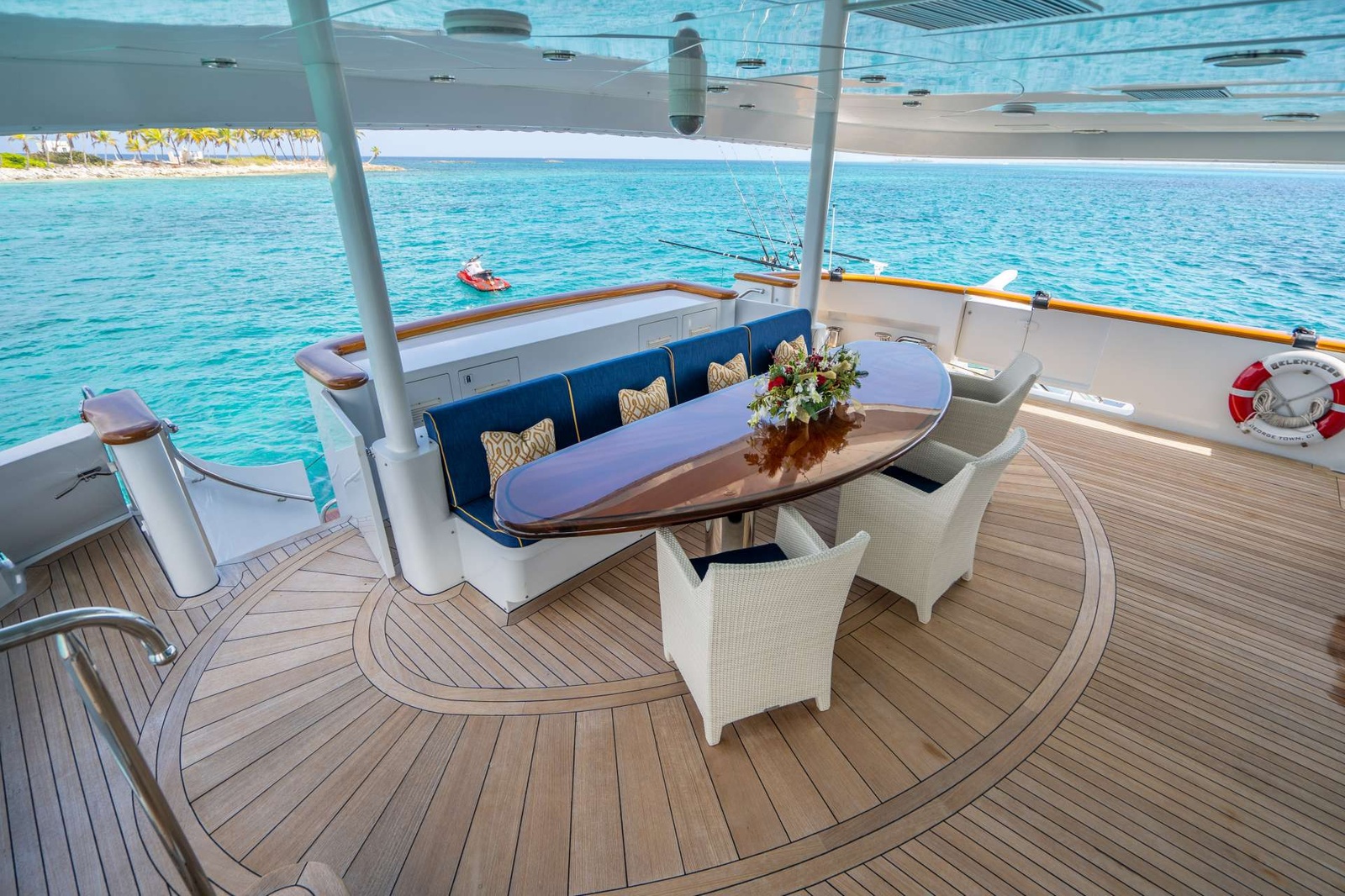 https://www.centralyachtagent.com/yachtadmin/yachtlg/yacht5893/5893brochure4.jpg