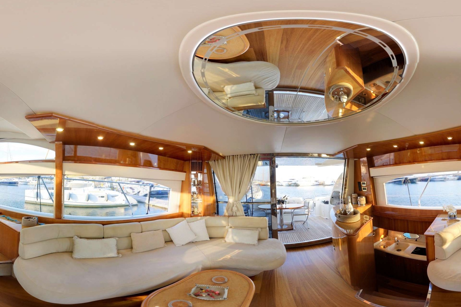 https://www.centralyachtagent.com/yachtadmin/yachtlg/yacht6074/6074brochure1.jpg