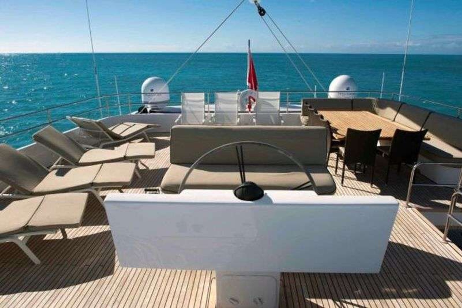 https://www.centralyachtagent.com/yachtadmin/yachtlg/yacht6293/6293brochure8.jpg