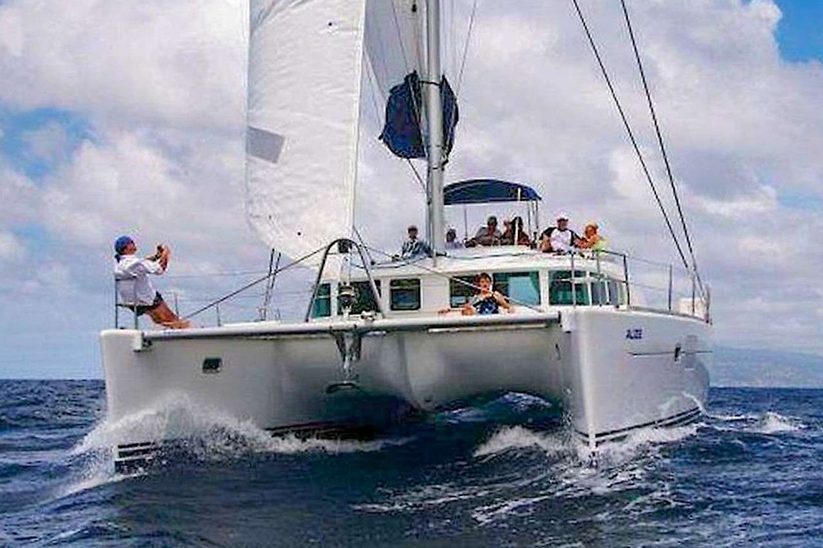 https://www.centralyachtagent.com/yachtadmin/yachtlg/yacht6634/6634brochure17.jpg