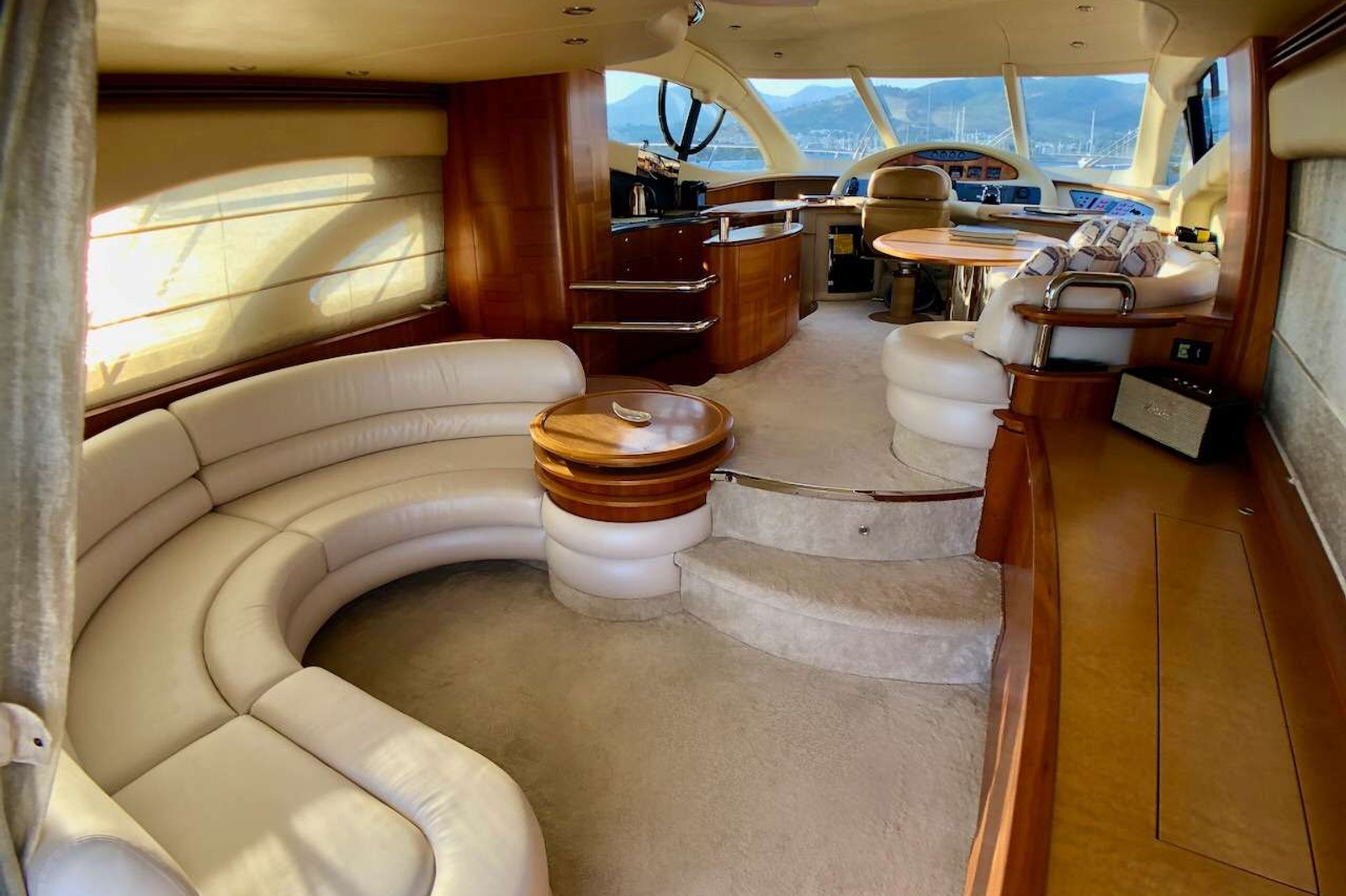 https://www.centralyachtagent.com/yachtadmin/yachtlg/yacht6734/6734brochure2.jpg