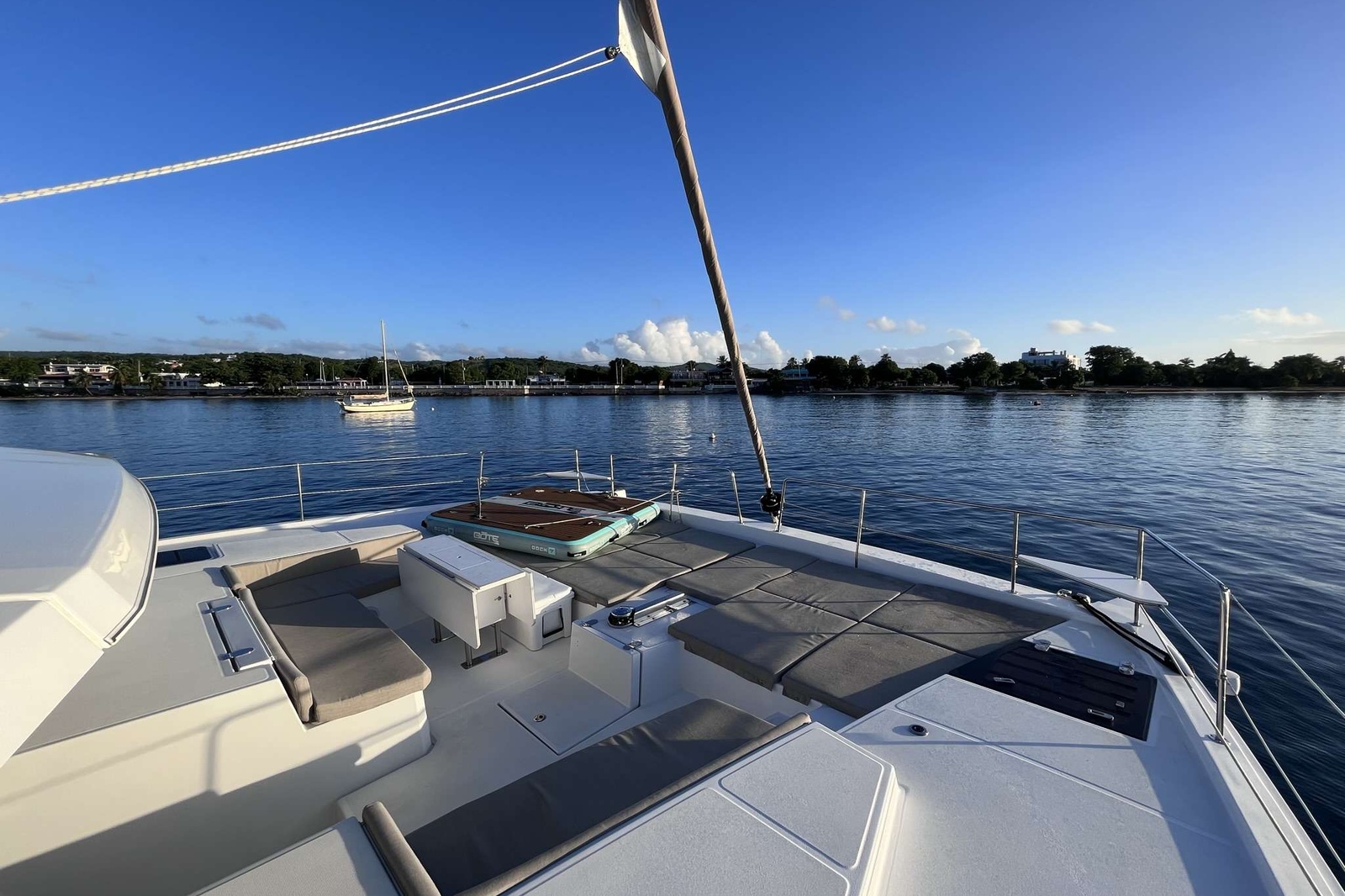 https://www.centralyachtagent.com/yachtadmin/yachtlg/yacht7419/7419brochure5.jpg