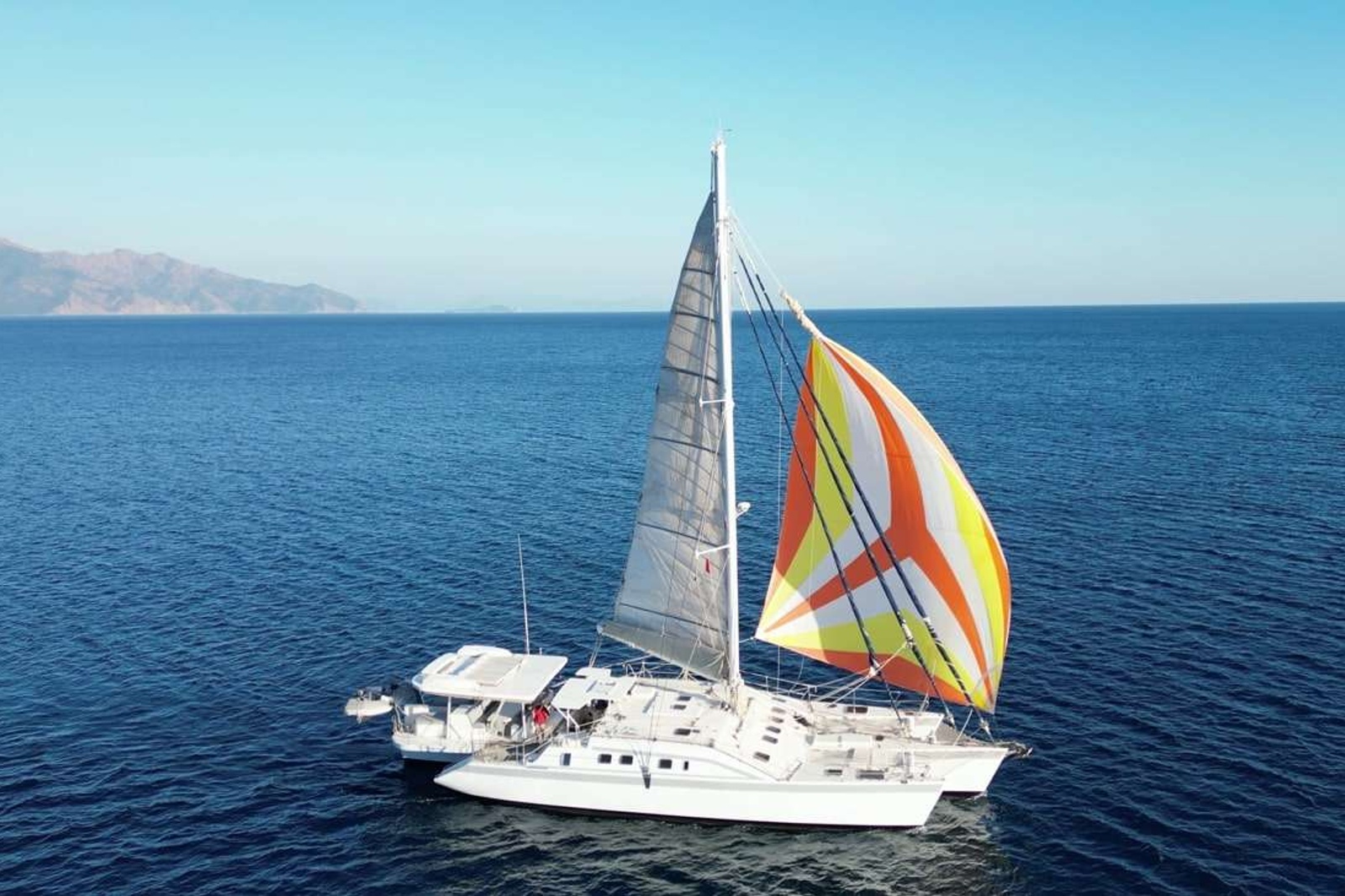 https://www.centralyachtagent.com/yachtadmin/yachtlg/yacht7755/7755brochure1.jpg