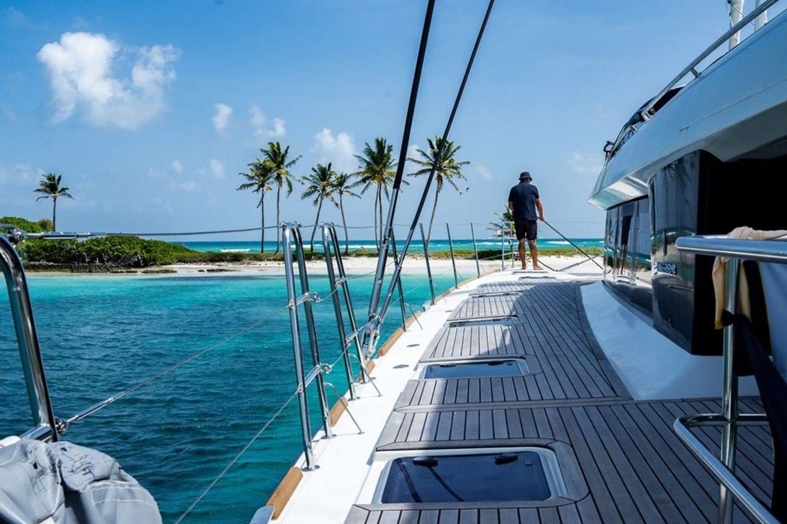 https://www.centralyachtagent.com/yachtadmin/yachtlg/yacht7782/7782brochure3.jpg