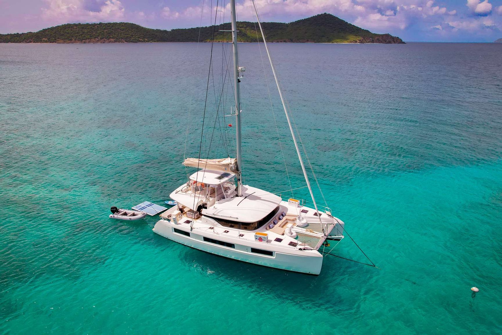 https://www.centralyachtagent.com/yachtadmin/yachtlg/yacht8088/8088brochure1.jpg