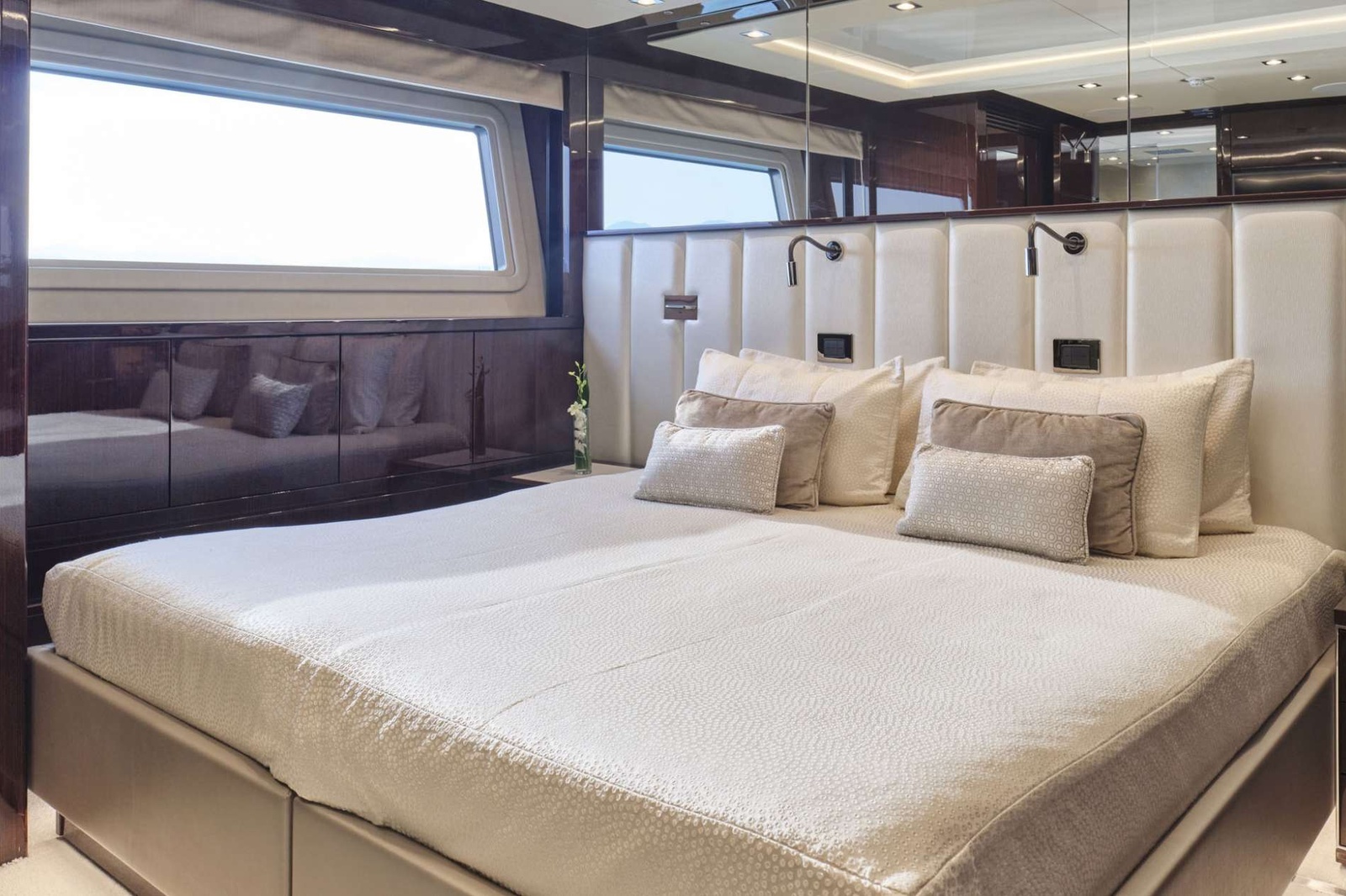 Twin Stateroom convertible to Double