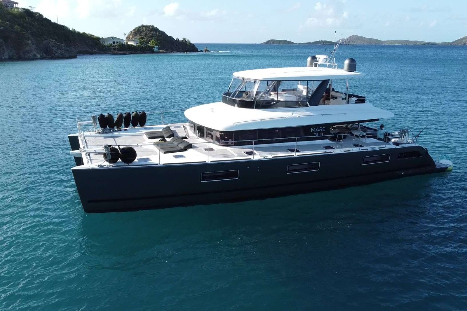 https://www.centralyachtagent.com/yachtadmin/yachtlg/yacht8295/8295brochure1.jpg