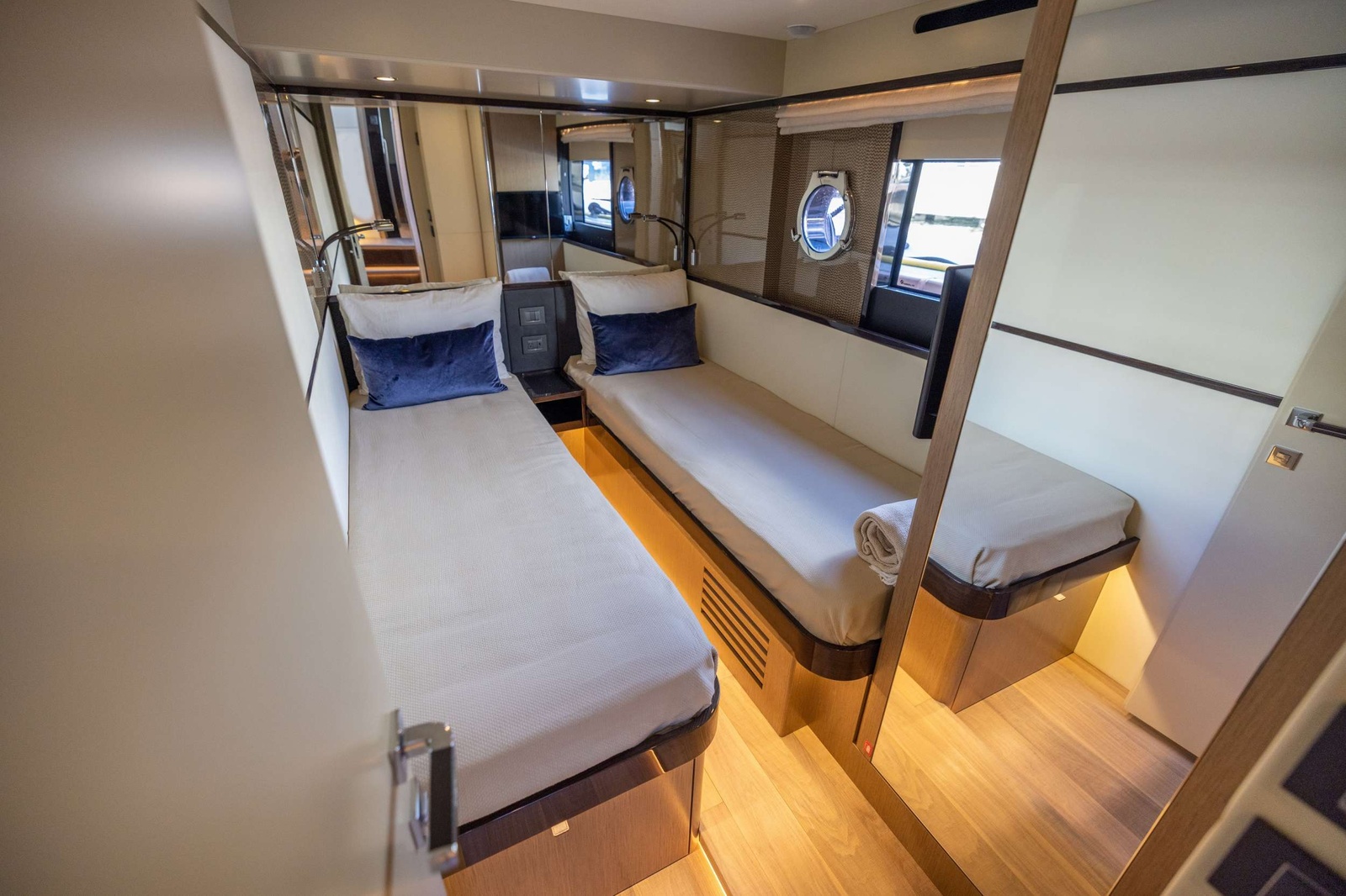 Guest Stateroom - Twin