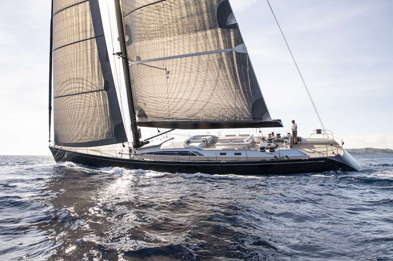 onyx 2 sailing yacht