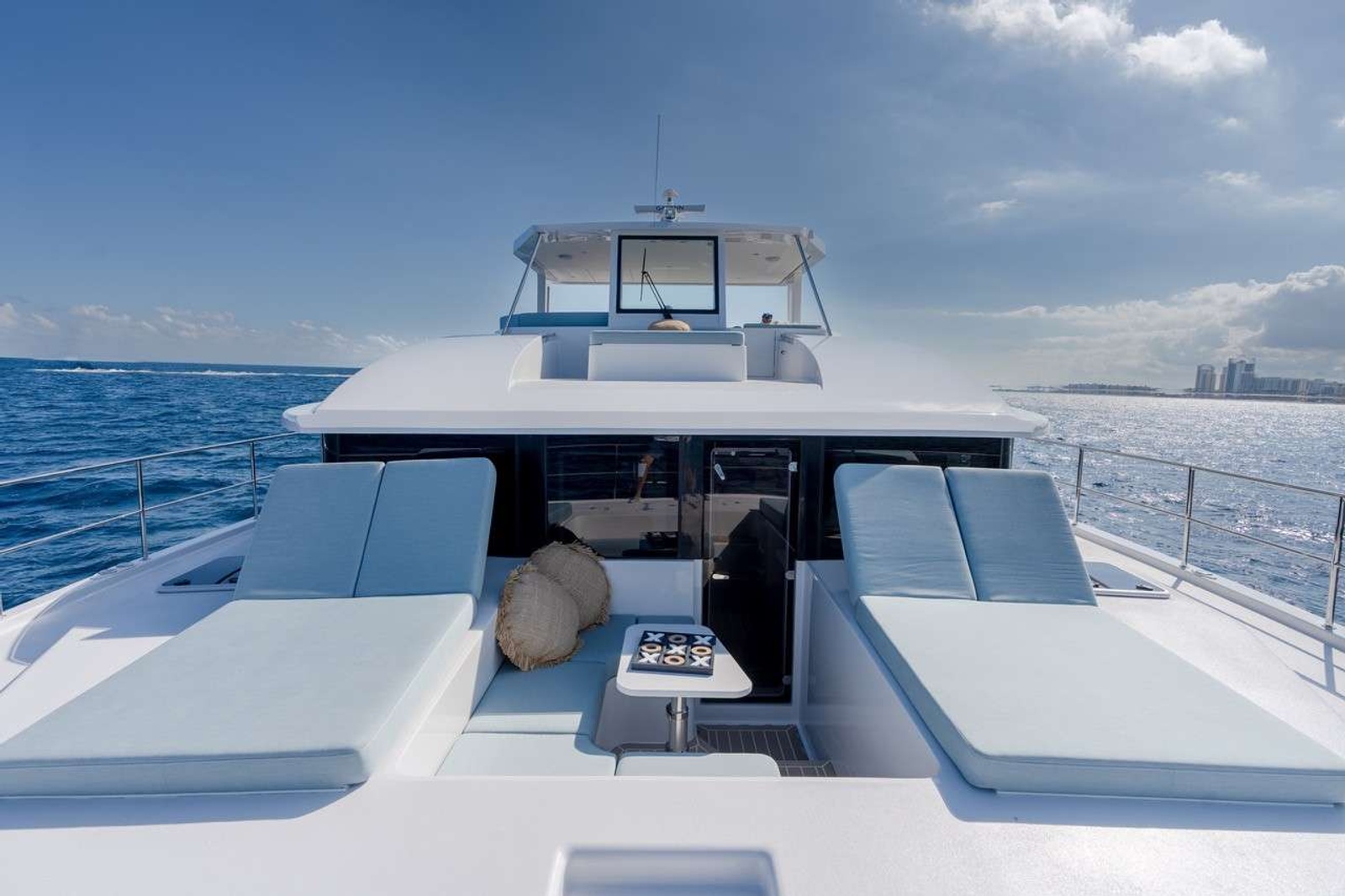 https://www.centralyachtagent.com/yachtadmin/yachtlg/yacht8809/8809brochure11.jpg