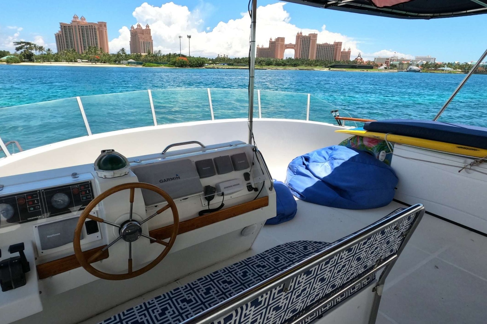 https://www.centralyachtagent.com/yachtadmin/yachtlg/yacht8852/8852brochure14.jpg