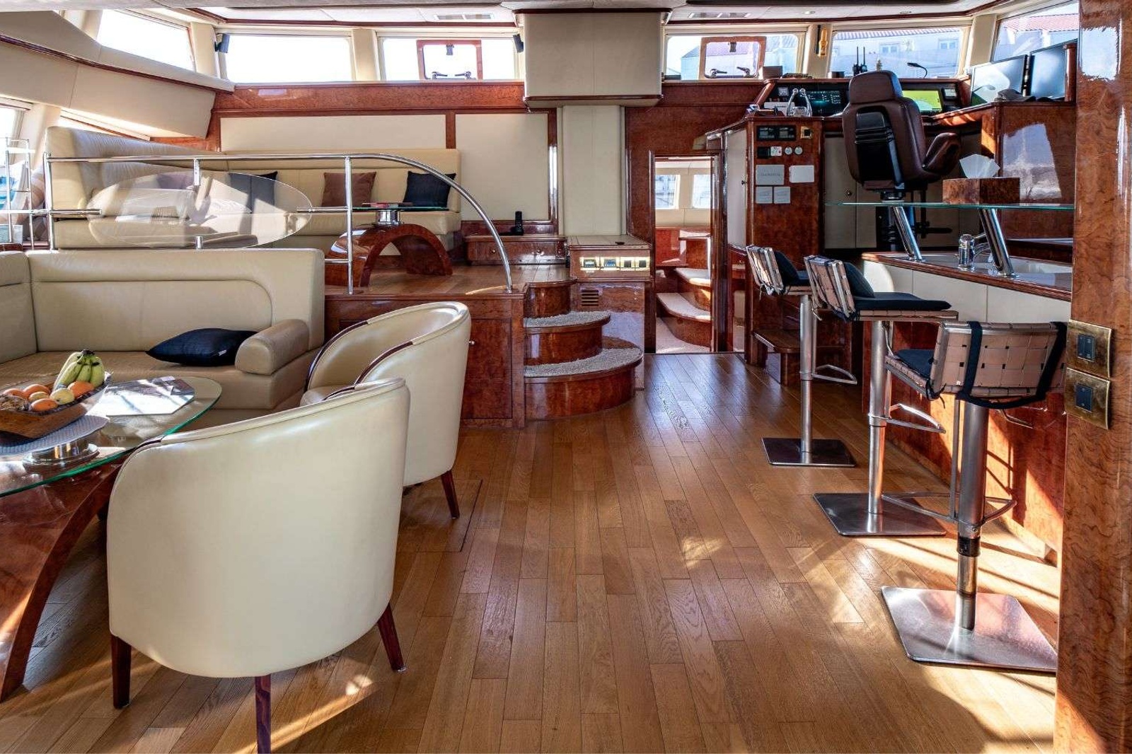 https://www.centralyachtagent.com/yachtadmin/yachtlg/yacht9311/9311brochure9.jpg