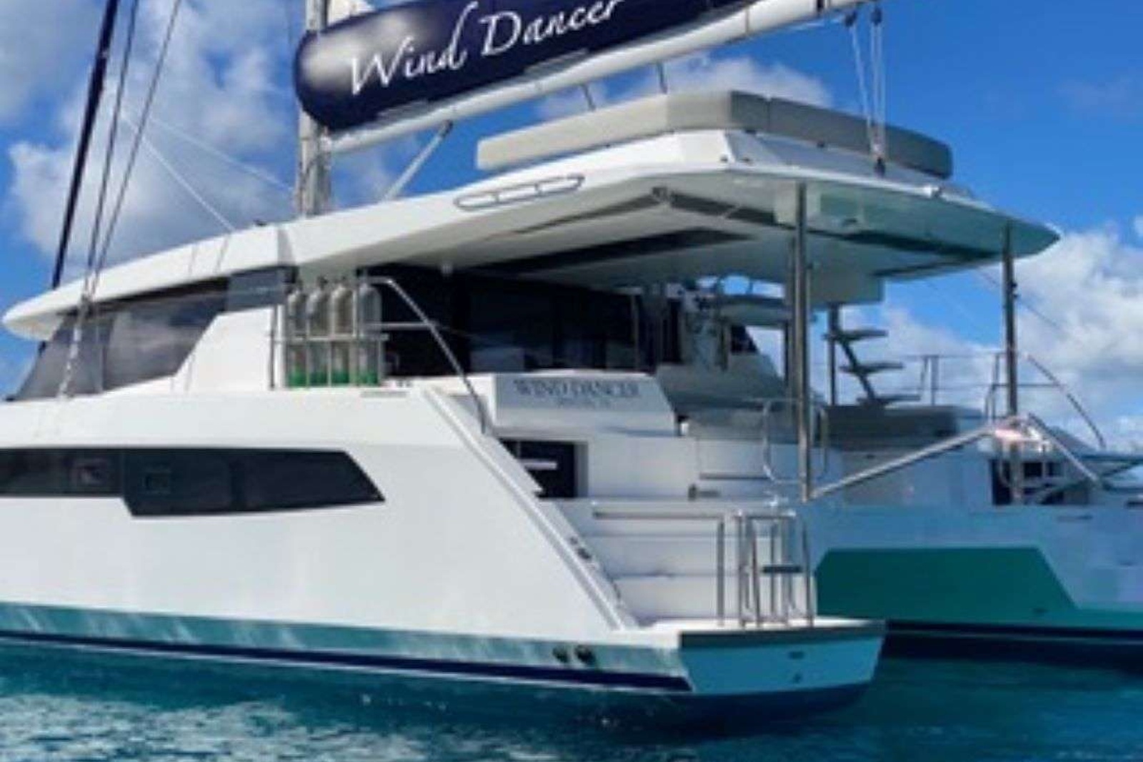 https://www.centralyachtagent.com/yachtadmin/yachtlg/yacht9375/9375brochure11.jpg