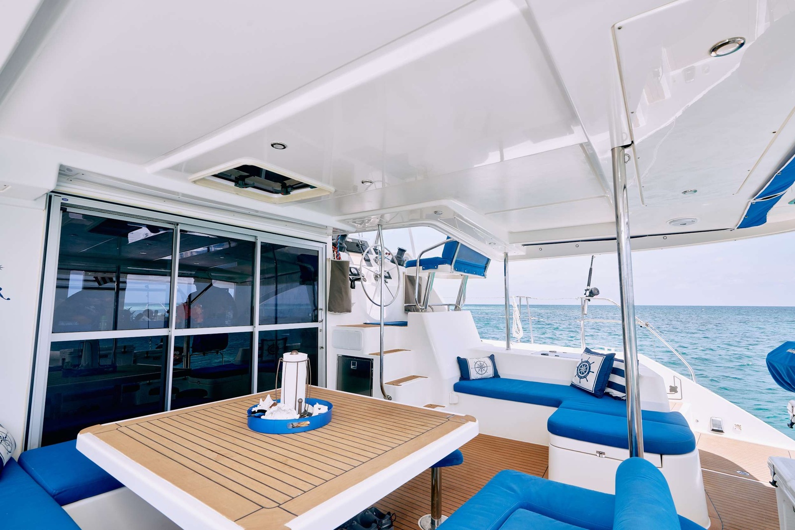 https://www.centralyachtagent.com/yachtadmin/yachtlg/yacht9426/9426brochure16.jpg