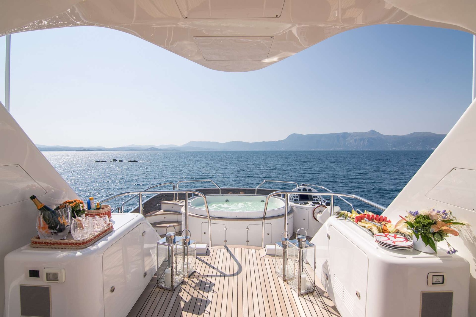 Endless Summer - Aft Deck