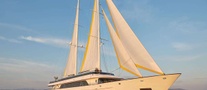 https://www.centralyachtagent.com/yachtadmin/yachtimg/yacht7084/7084brochure1.jpg
