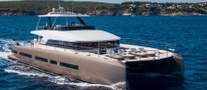 https://www.centralyachtagent.com/yachtadmin/yachtlg/yacht8119/8119brochure19.jpg