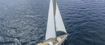 https://www.centralyachtagent.com/yachtadmin/yachtlg/yacht8327/8327brochure1.jpg