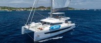 https://www.centralyachtagent.com/yachtadmin/yachtlg/yacht9086/9086brochure3.jpg