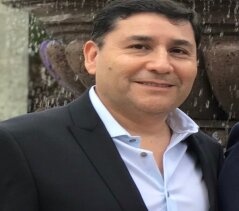 Cesar Vinuela Profile Photo