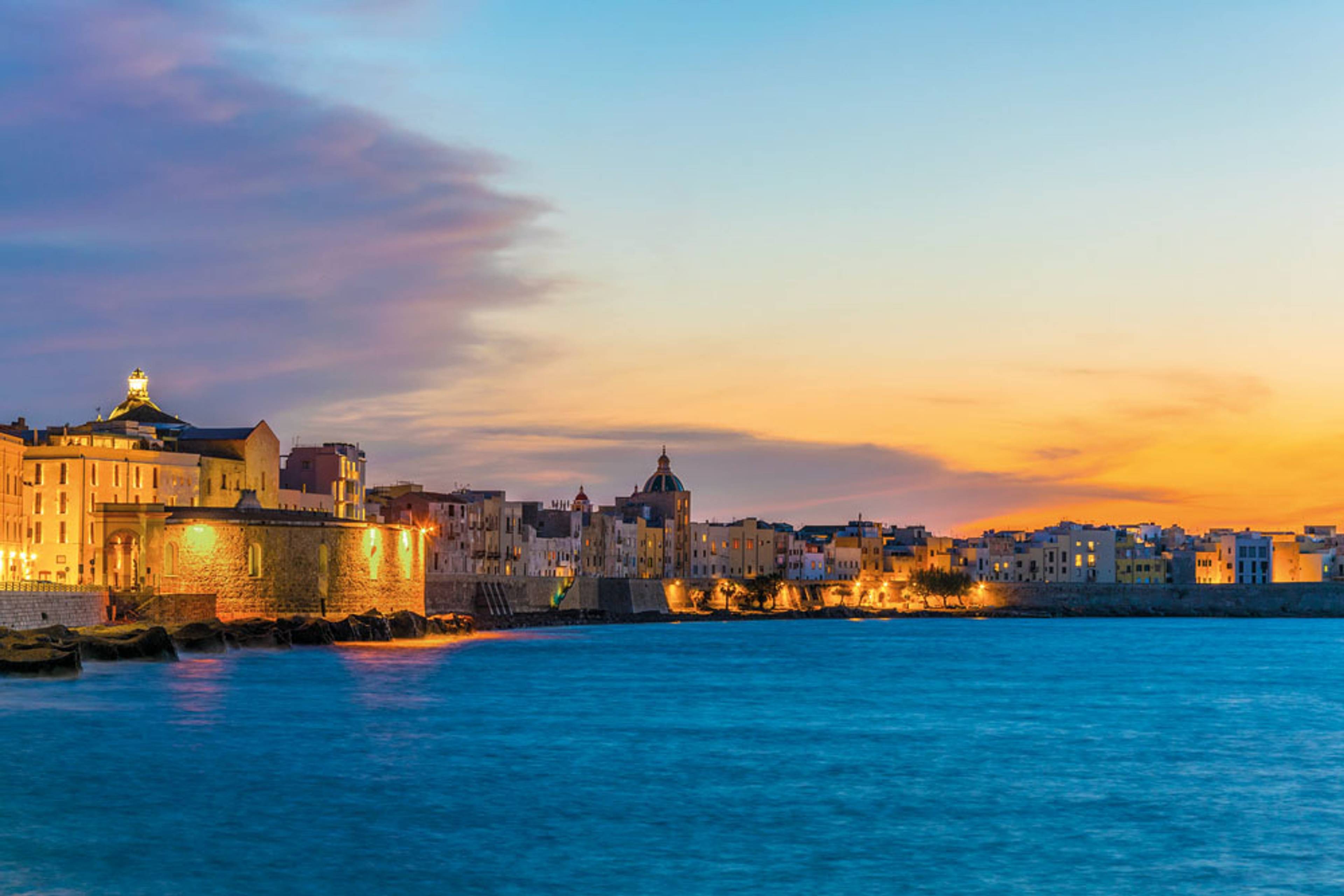 Discovering the beauties of Trapani.