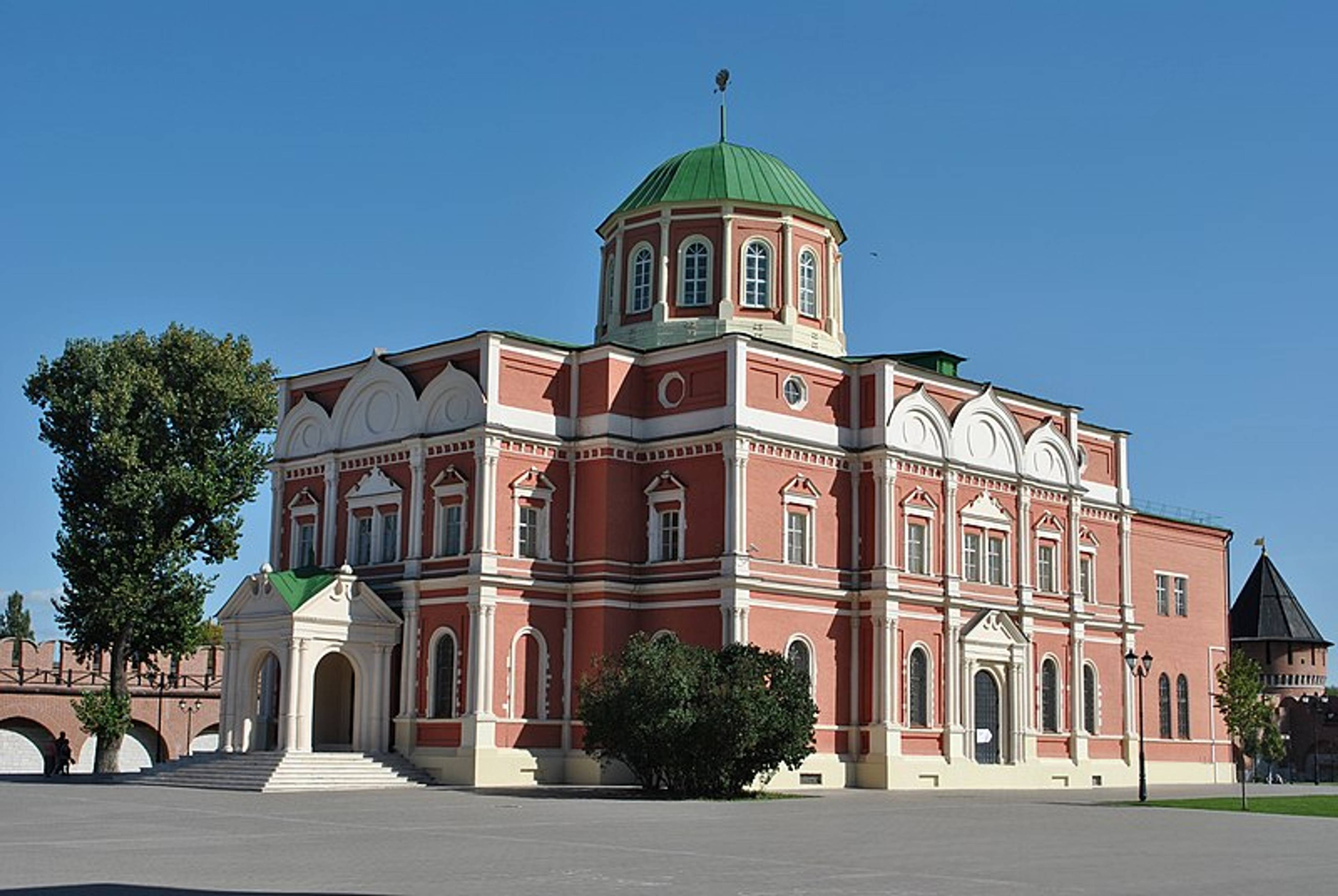 A day in Tula. Musical tour, Historical Museum and Kremlin.