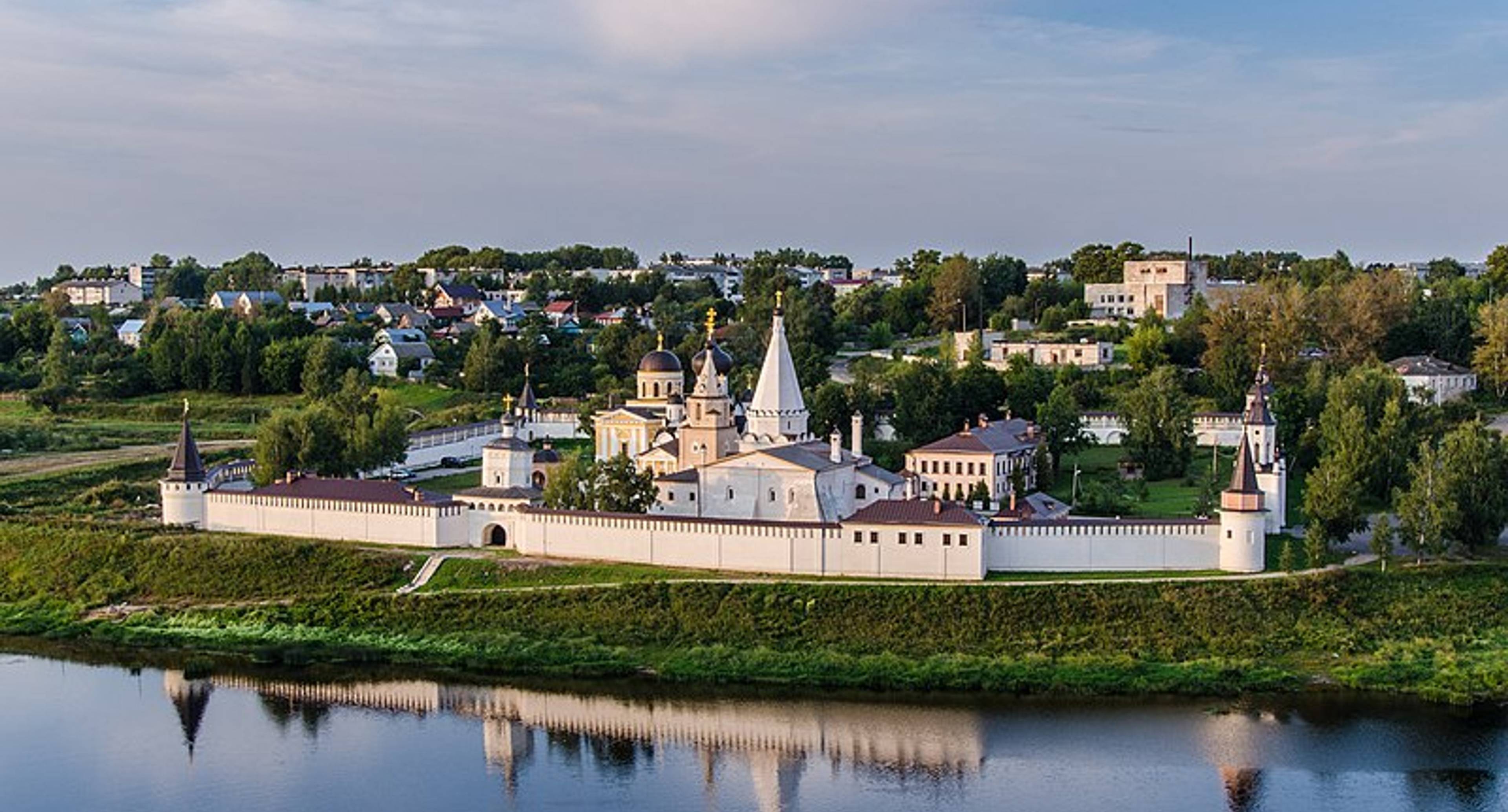 Staritsky Assumption Monastery, "Dvor Proletarka" and the lighthouse on Lake Senezh