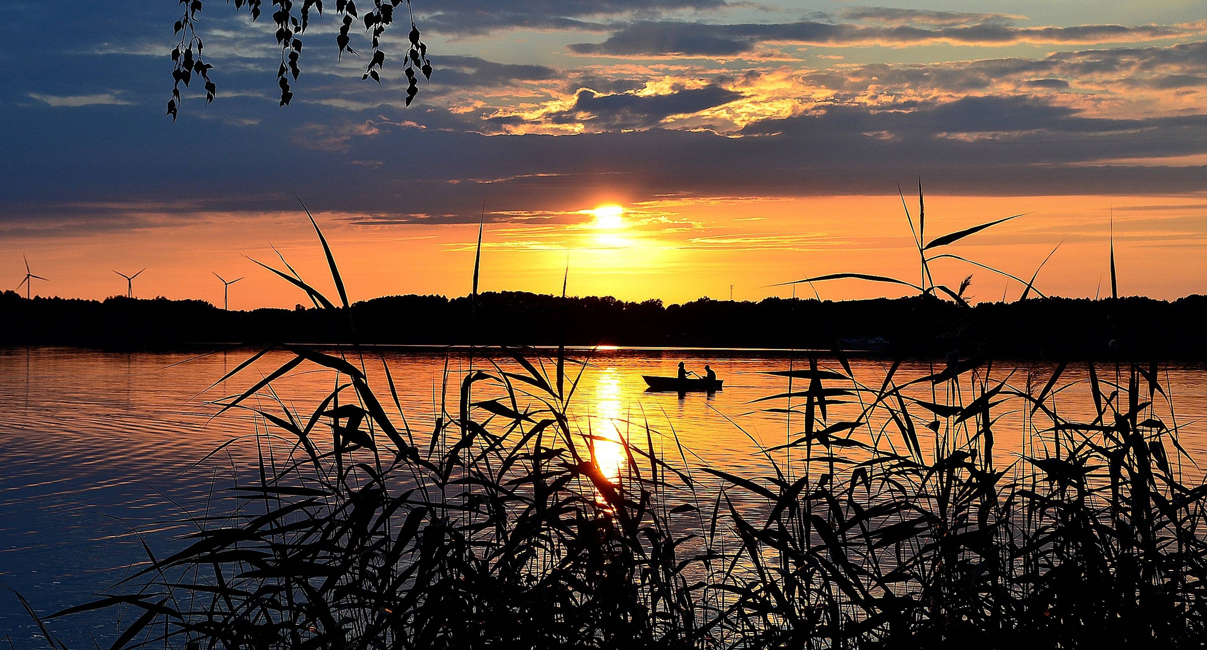 Sunset on Lake Lipovsky