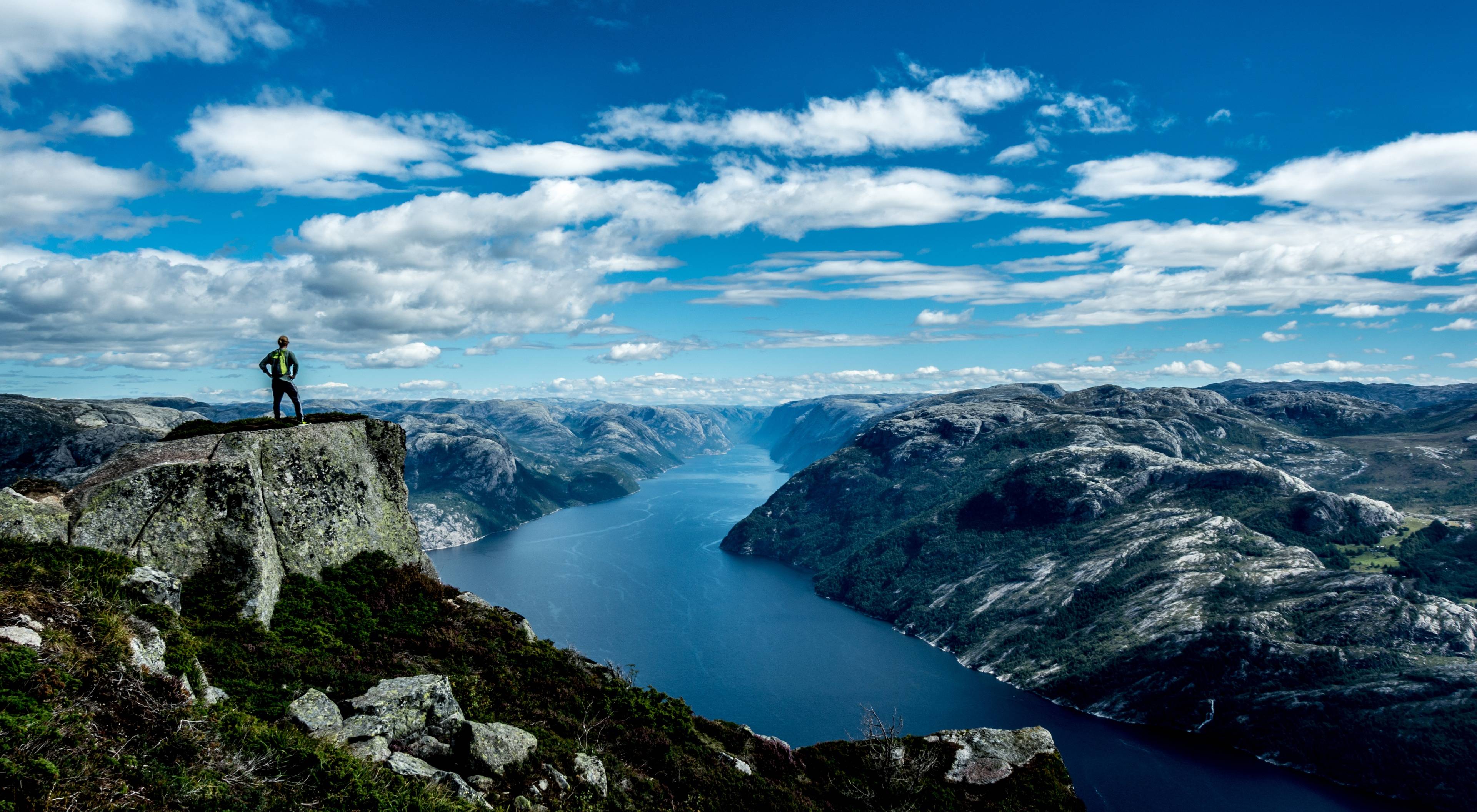 Around Bergen: The King of Fjords Sognefjord and Many More
