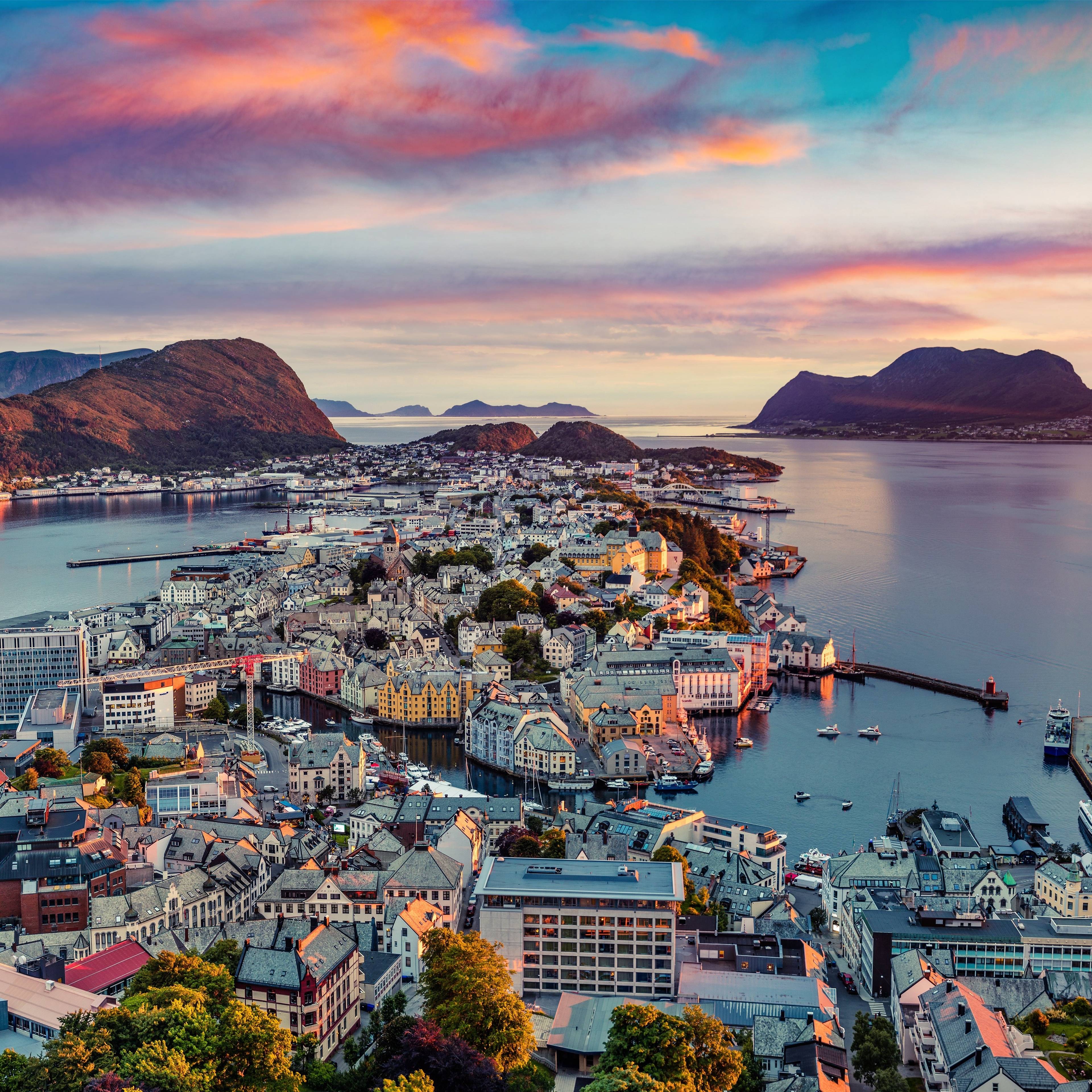 Приключение по самому красивому городу Норвегии, наполненному фьордами