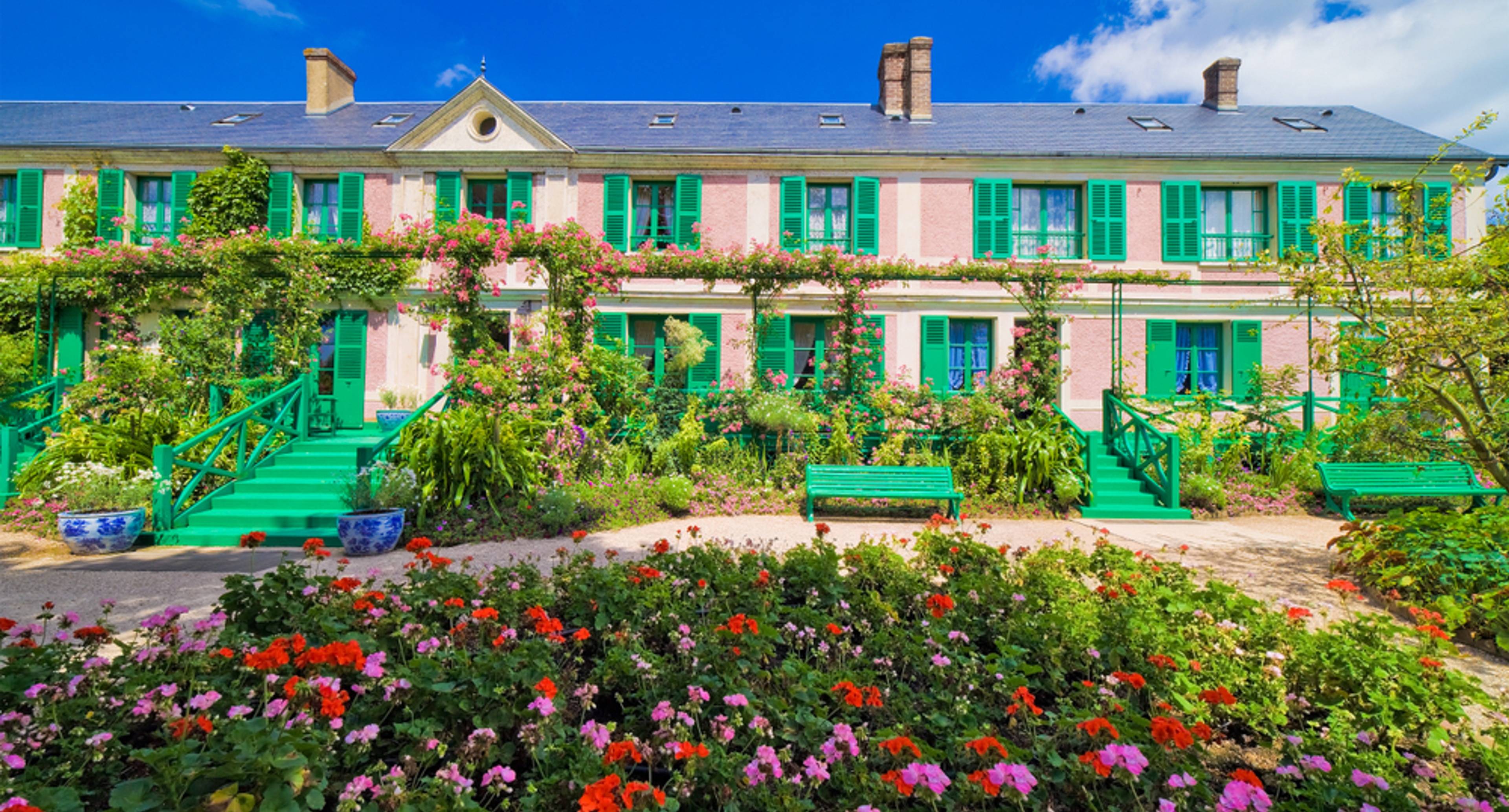 Exploring Giverny, the House and Gardens of Monet