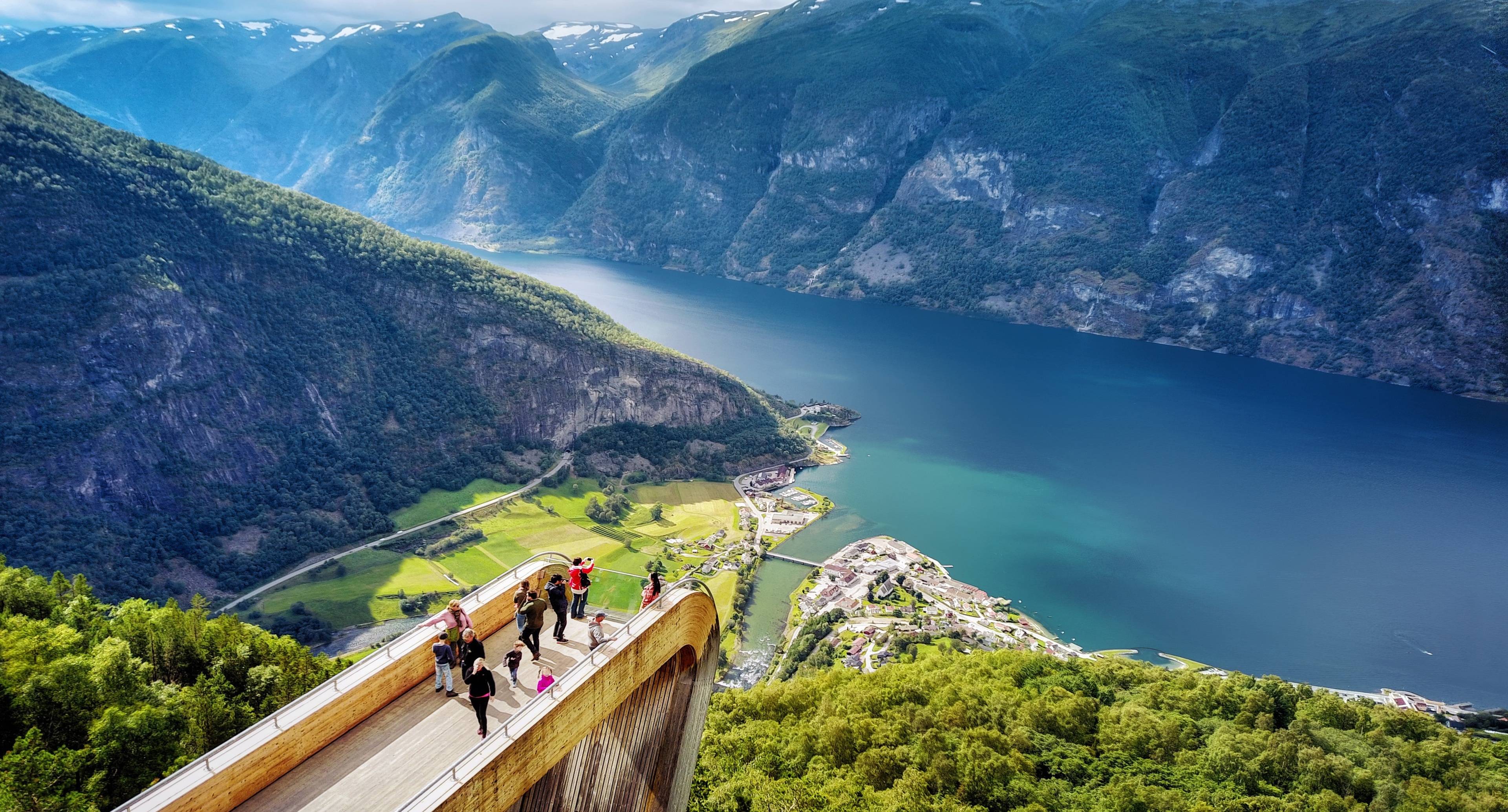 Fjorde für Tage durch die westnorwegische Landschaft