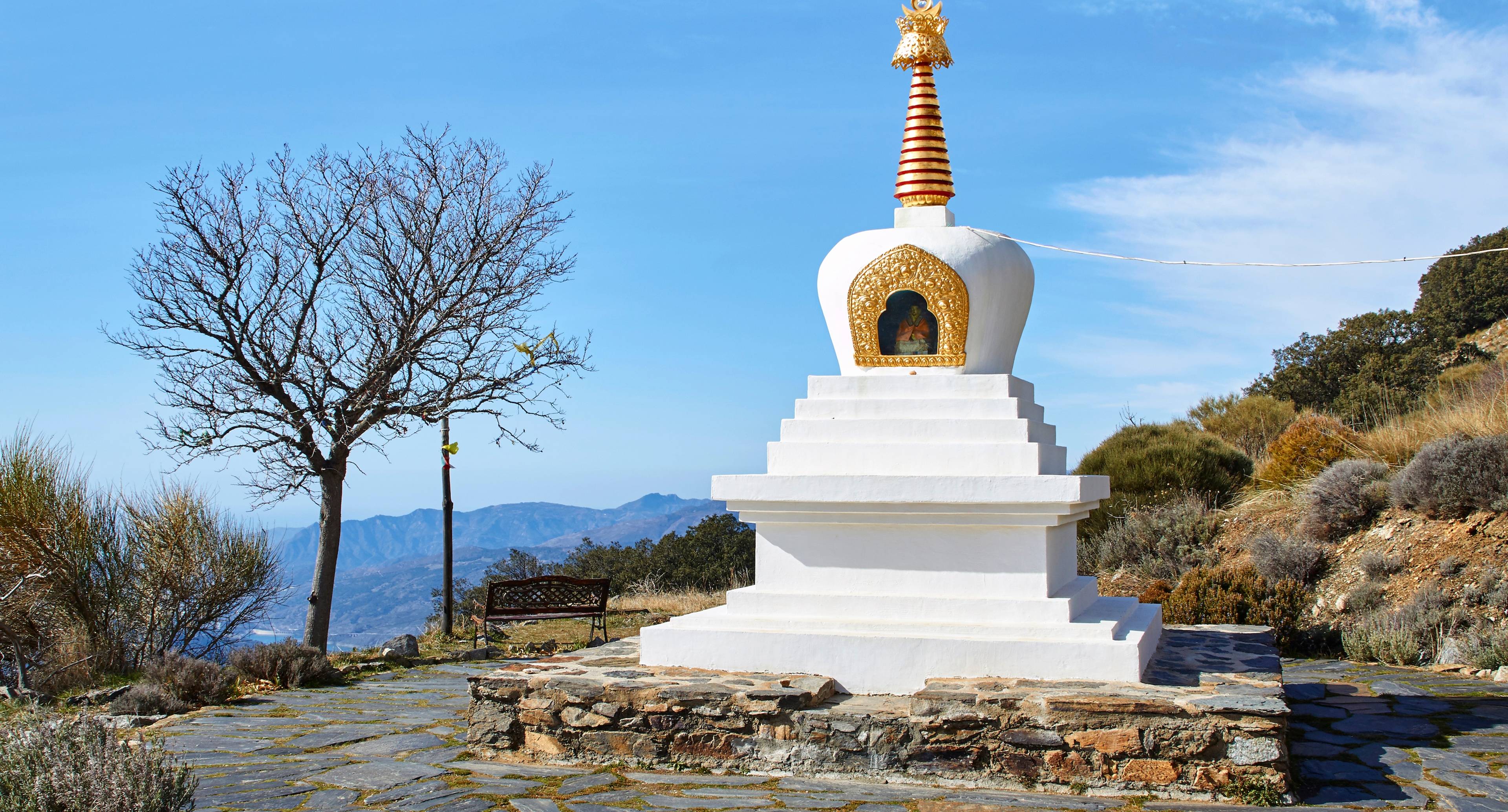 Trekking and Peace in a Buddhist Temple 