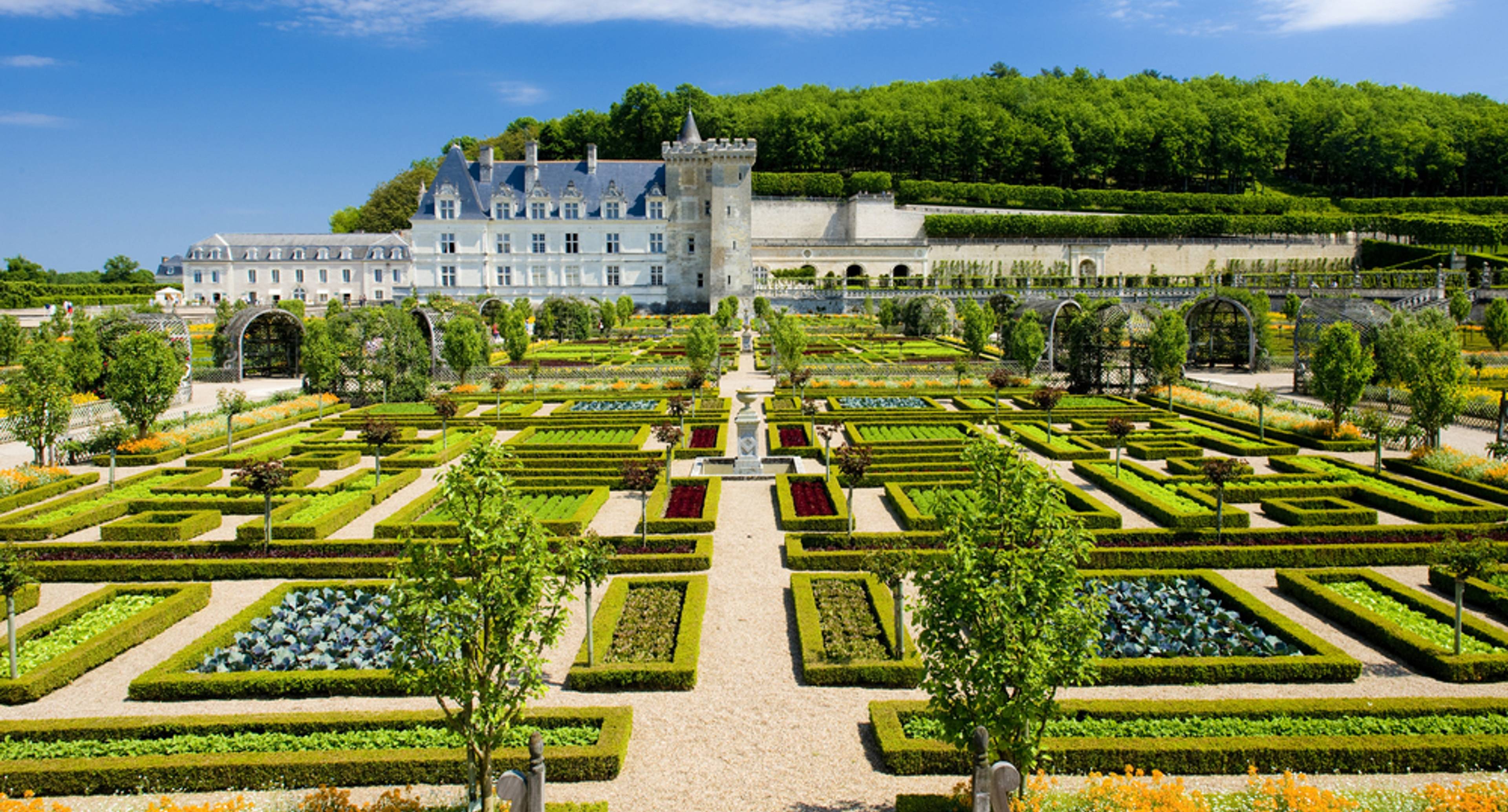 Champagne, Chateaux, Caves & Gardens