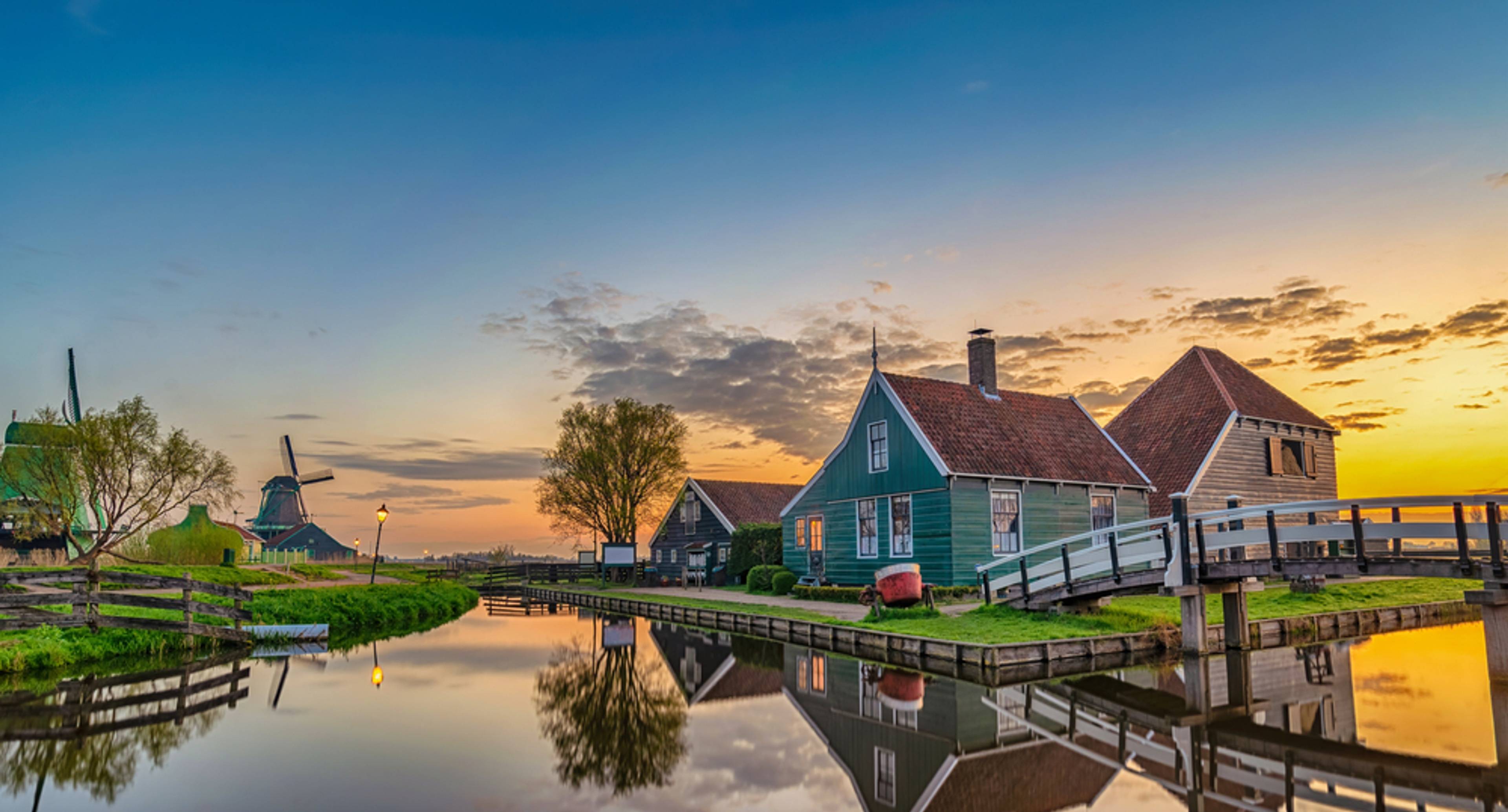 Pueblos desconocidos y maravillosos molinos de viento holandeses
