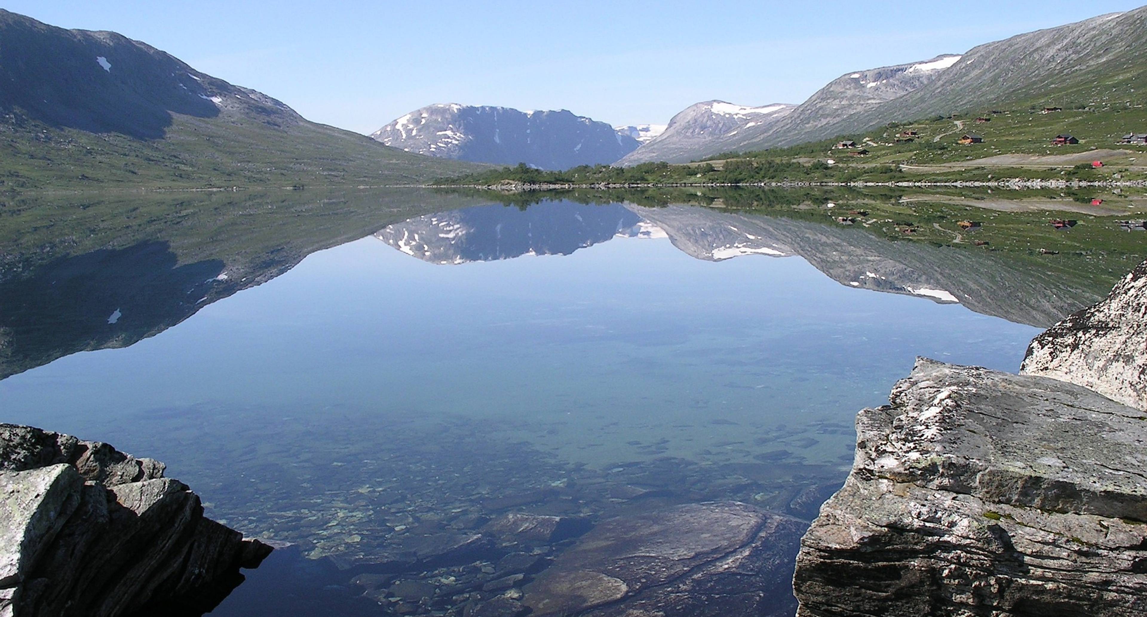 Storia e natura si fondono in questo viaggio attraverso le valli della Norvegia