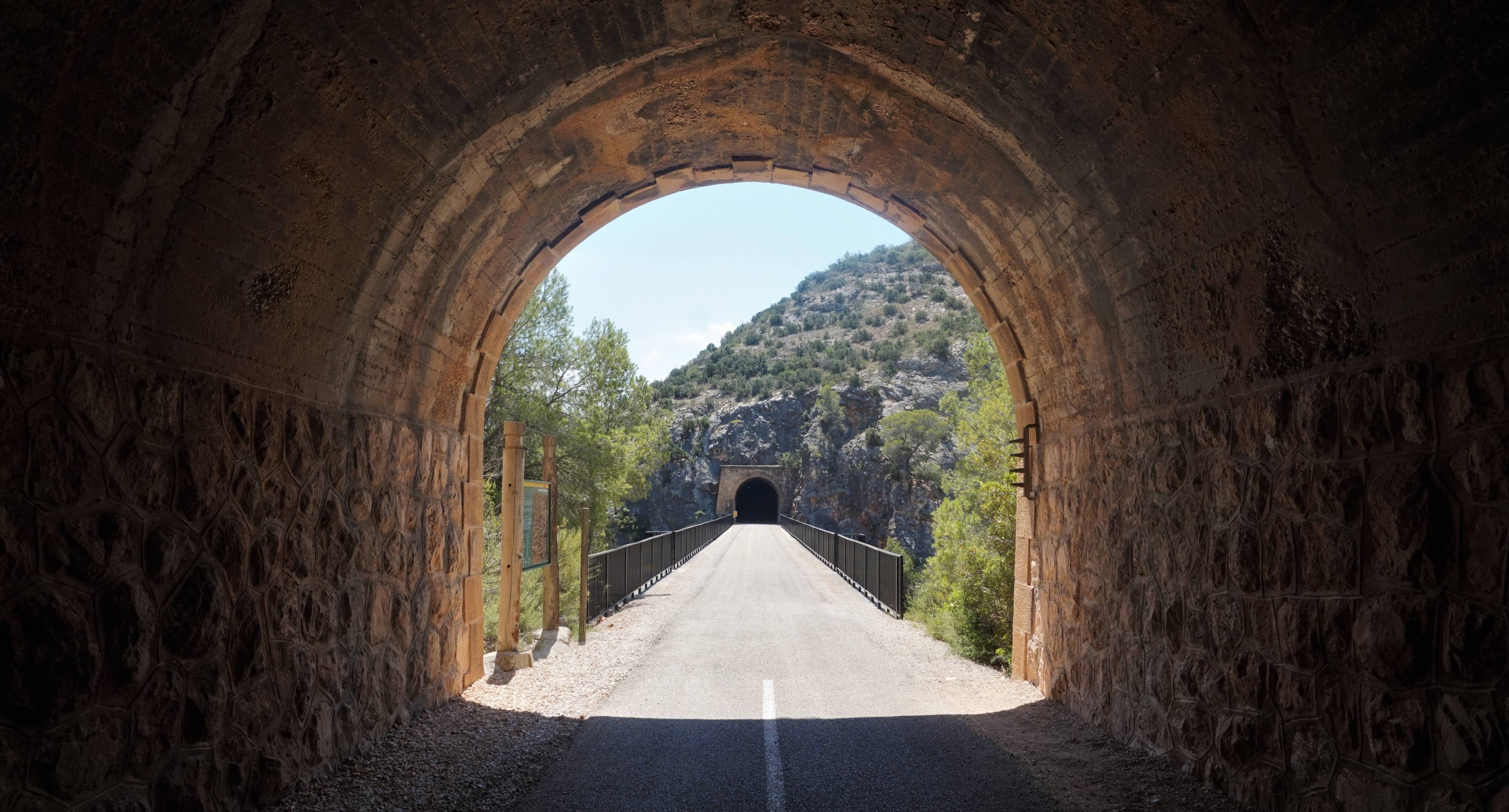 Via Verde de la Sierra, Setenil de las Bodegas and Ronda