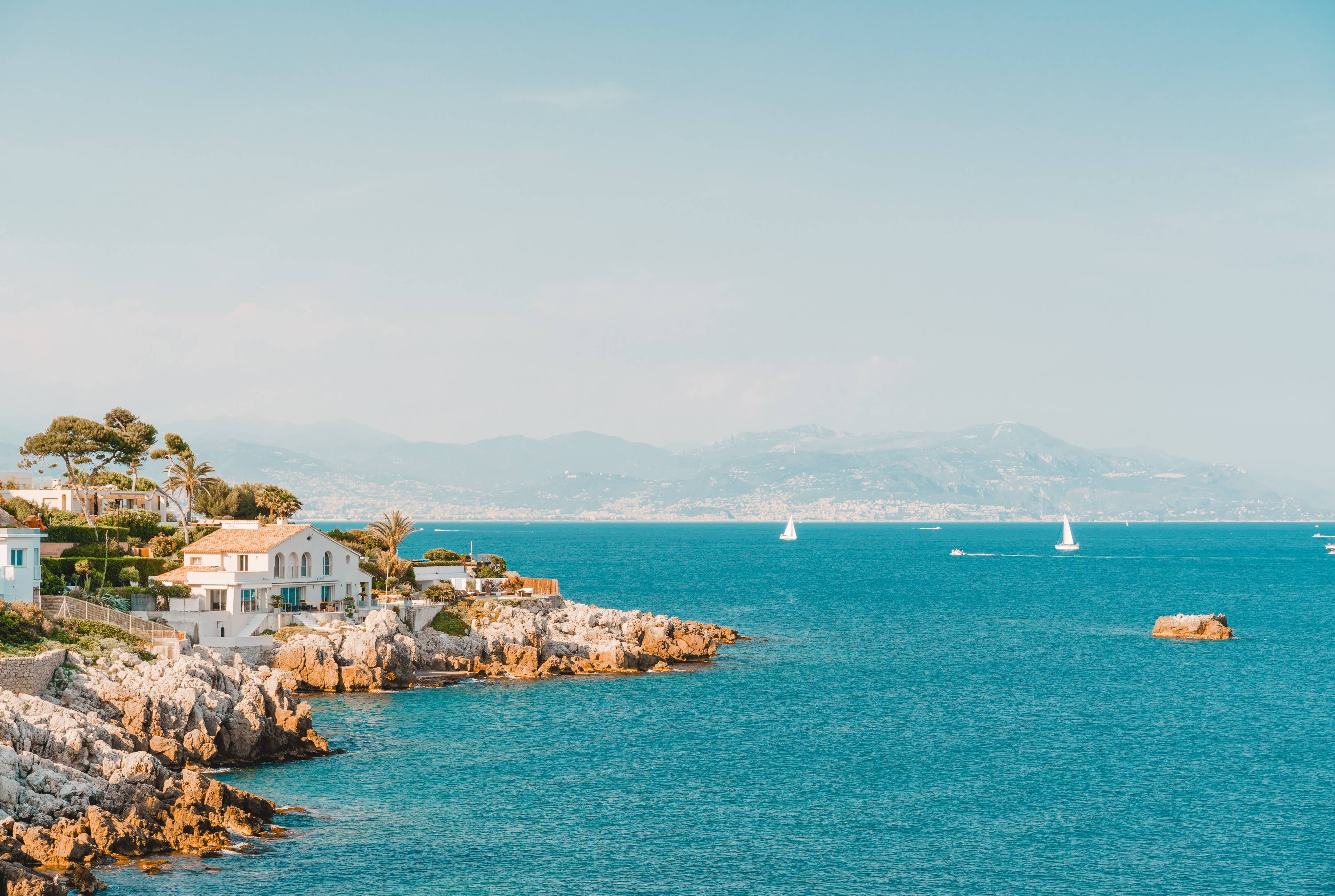 Exploring Antibes: Uncovering Local History and Culture in a Day Trip