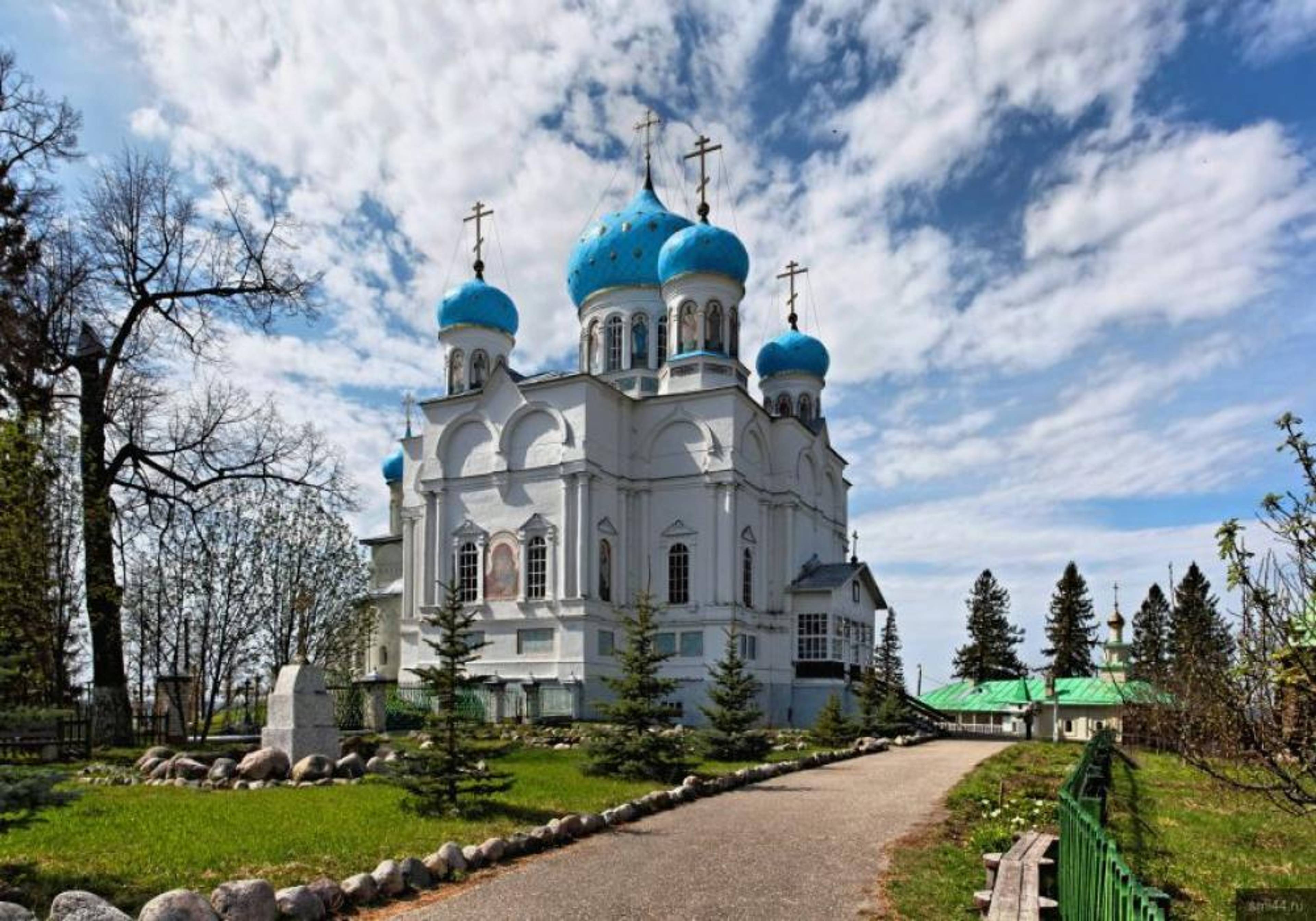 Abrahamievo-Gorodets Monastery in Chuhloma