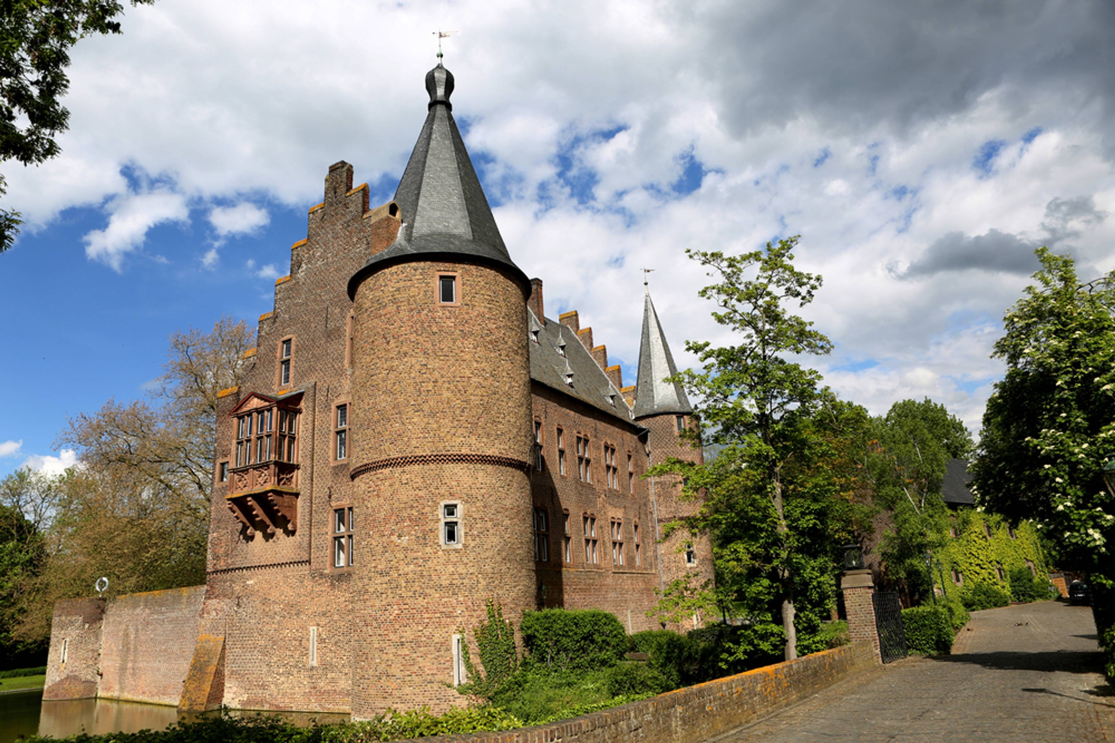 Замок Конрадсхайм