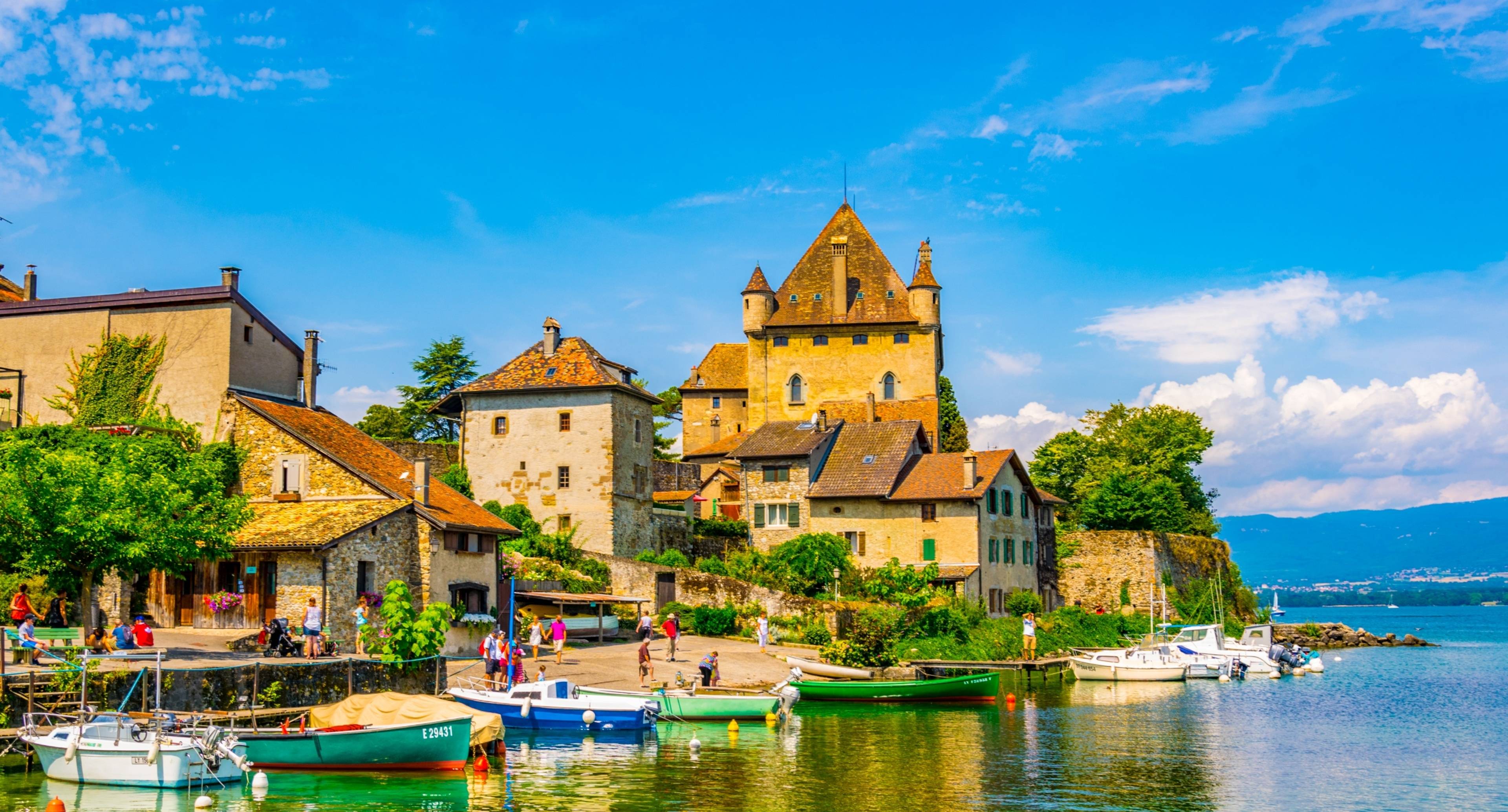 Medieval Castle And the Village: The French Part