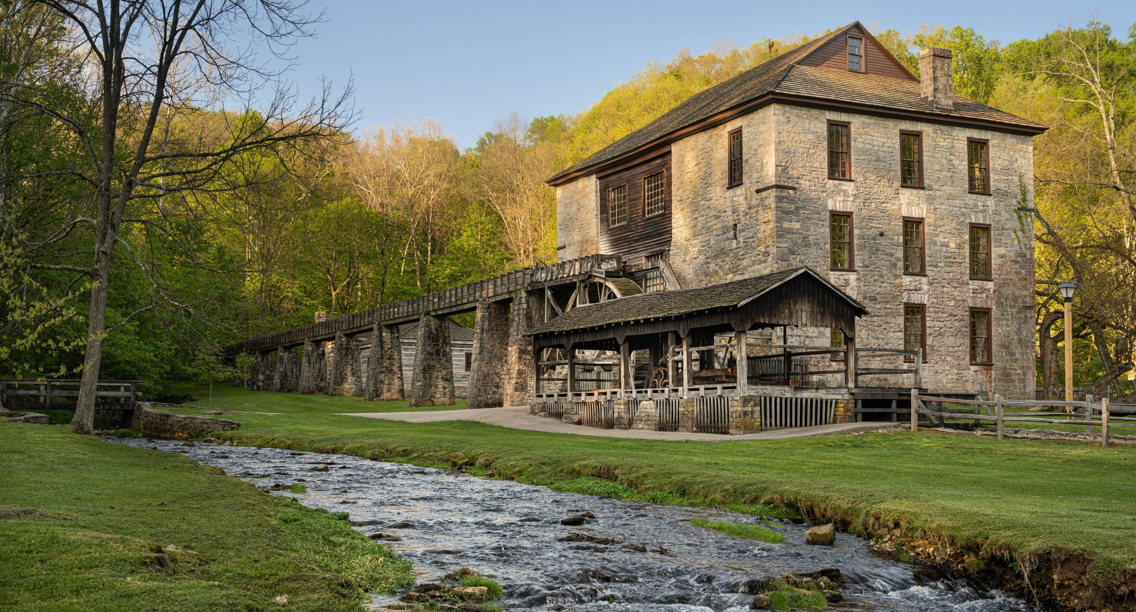 Travel Through Southern Indiana to Louisville