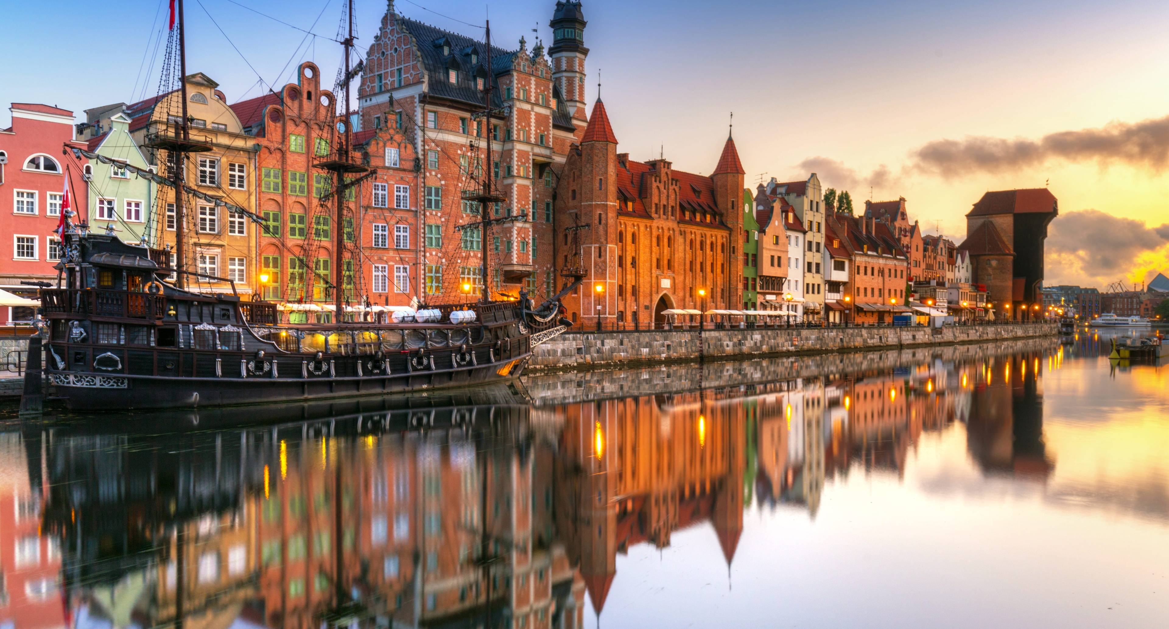 Explore the Wonderful Coastal City of Gdansk 