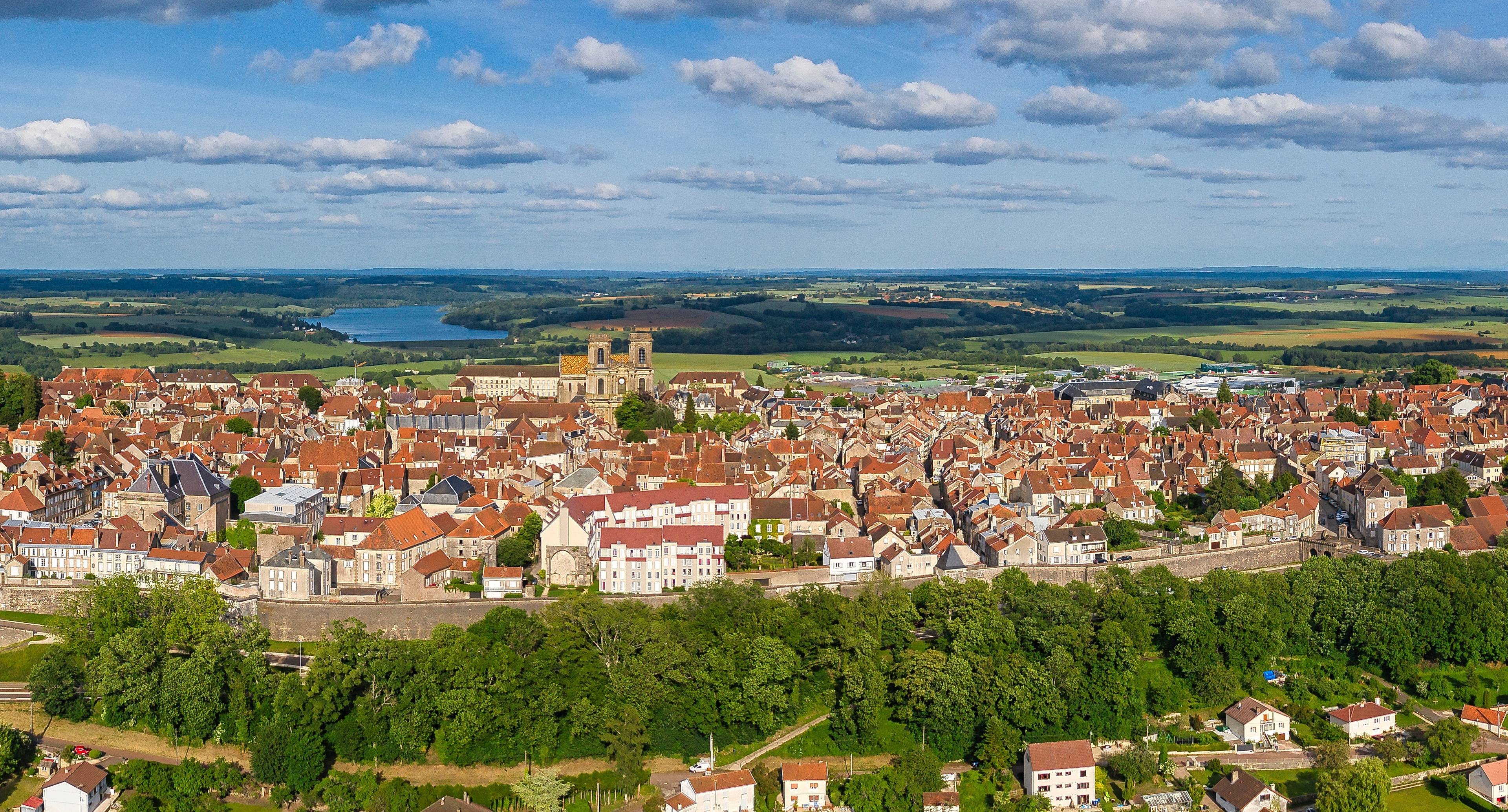 Les villes historiques de Langres et Troyes