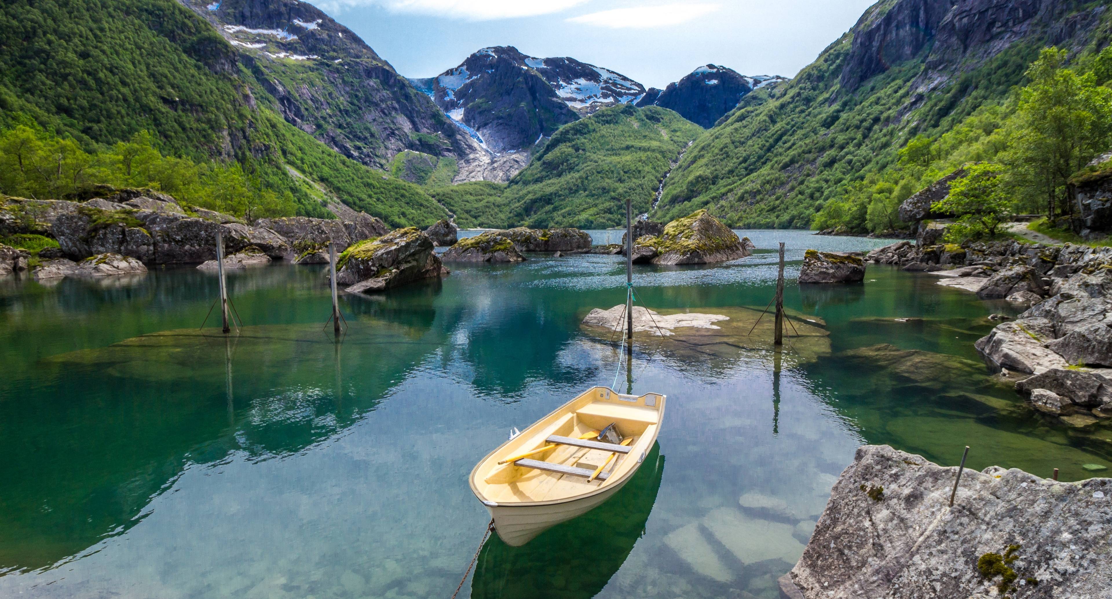 Traditions et nature : Nourriture, bateaux et randonnées