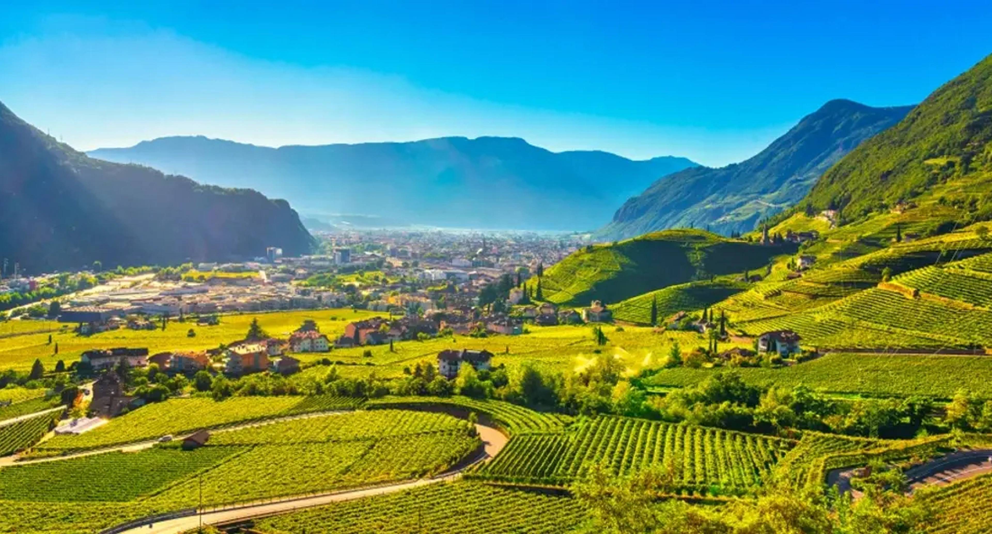 Eine landschaftlich reizvolle Fahrt von der Schweizer Grenze nach Innsbruck
