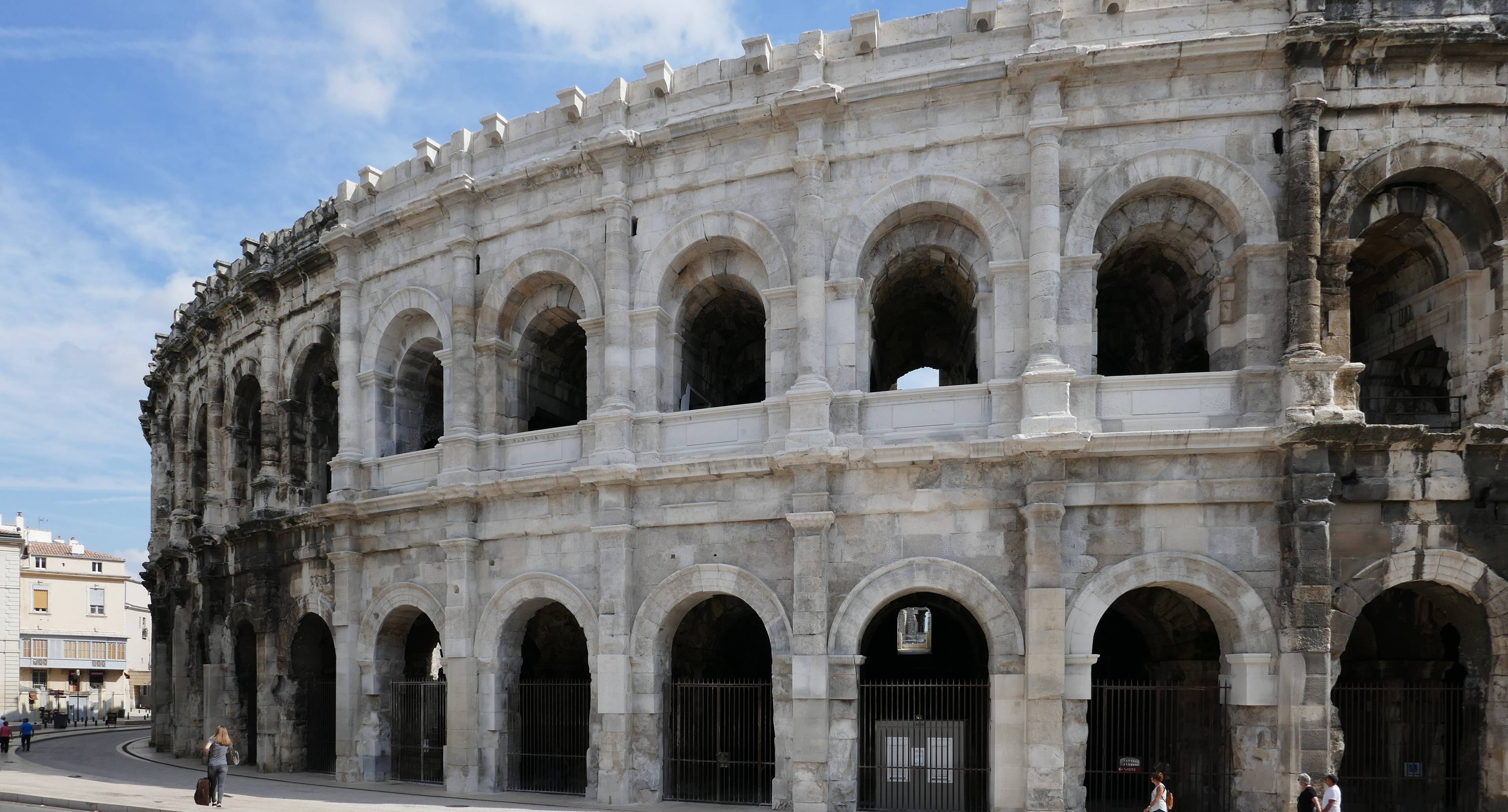 Ciudad de Nimes o "Roma francesa".