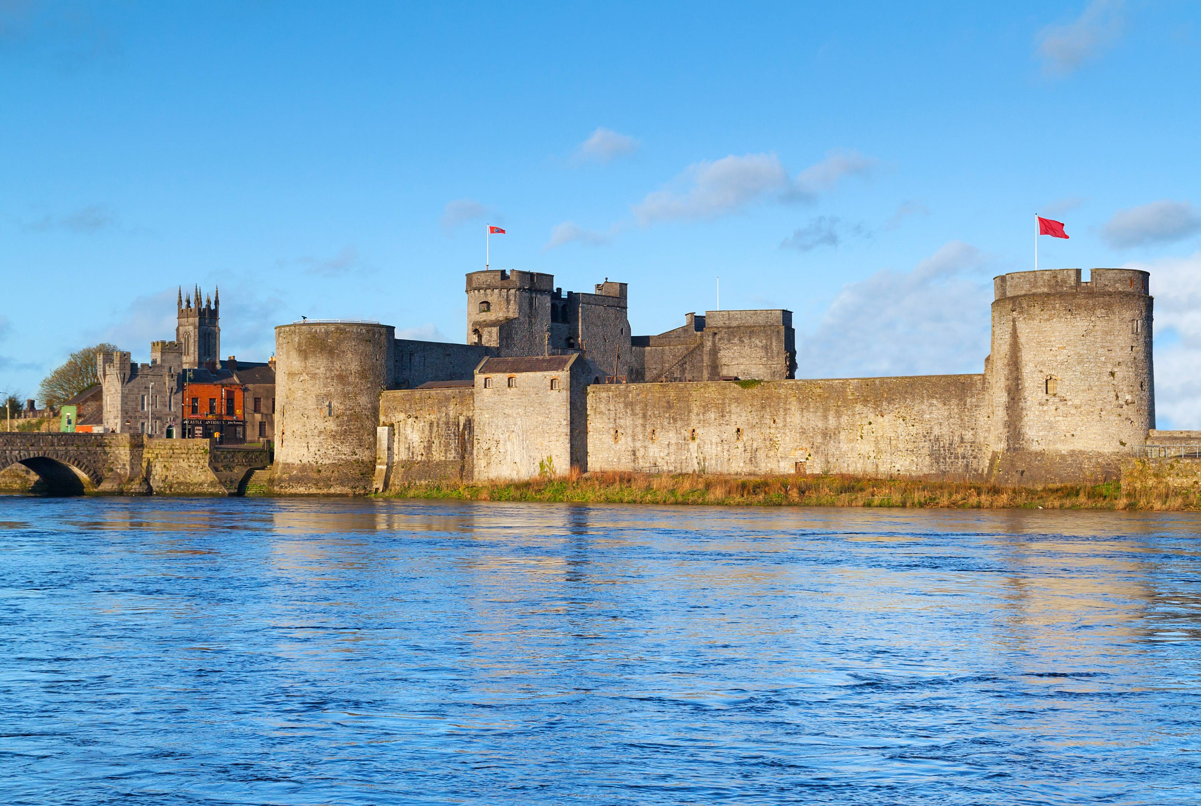Dublino – Limerick – Viaggio storico tra antichi castelli e campagna irlandese