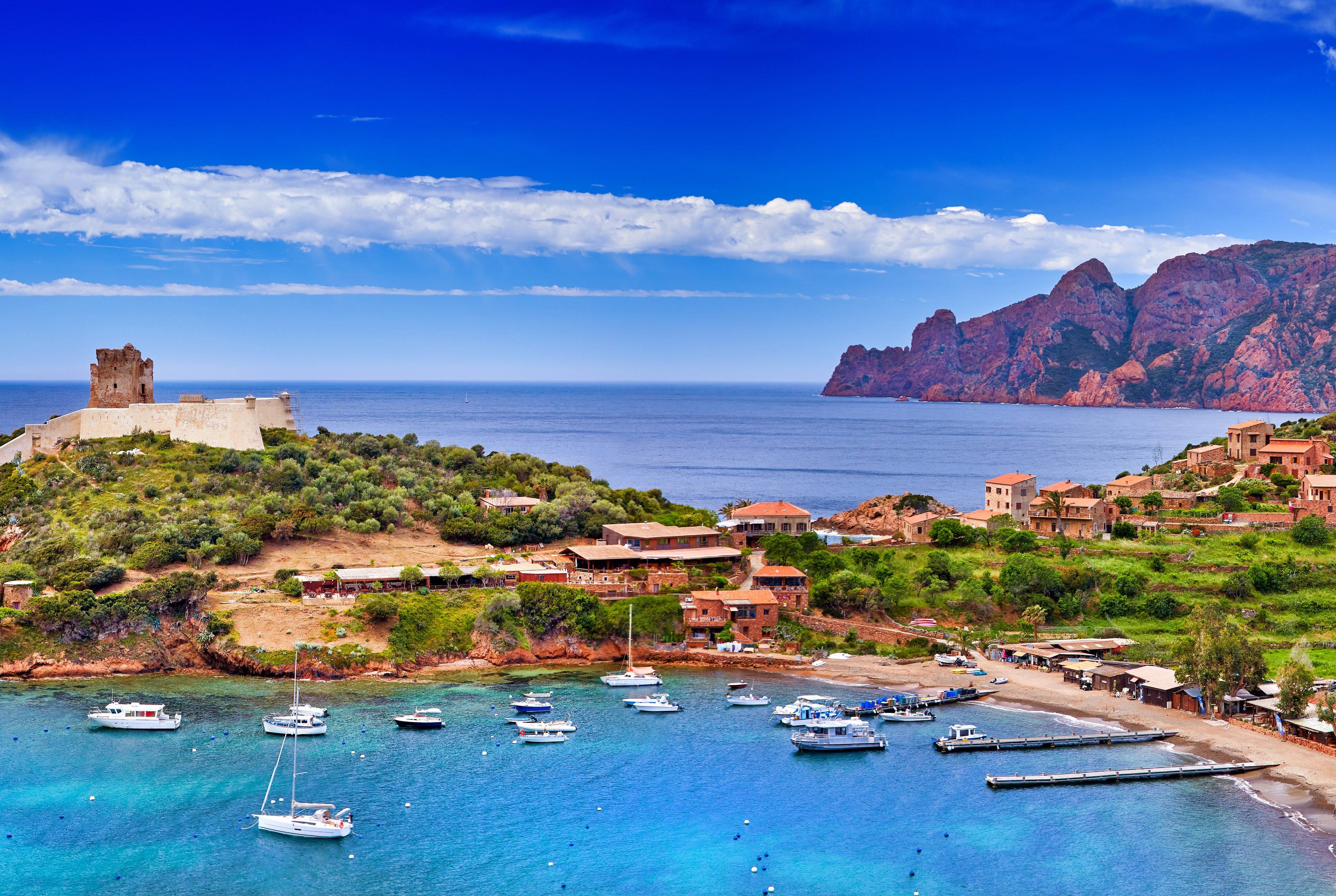 L'isola della bellezza: Esplorazione dei più bei paesaggi naturali ed edificati della Corsica