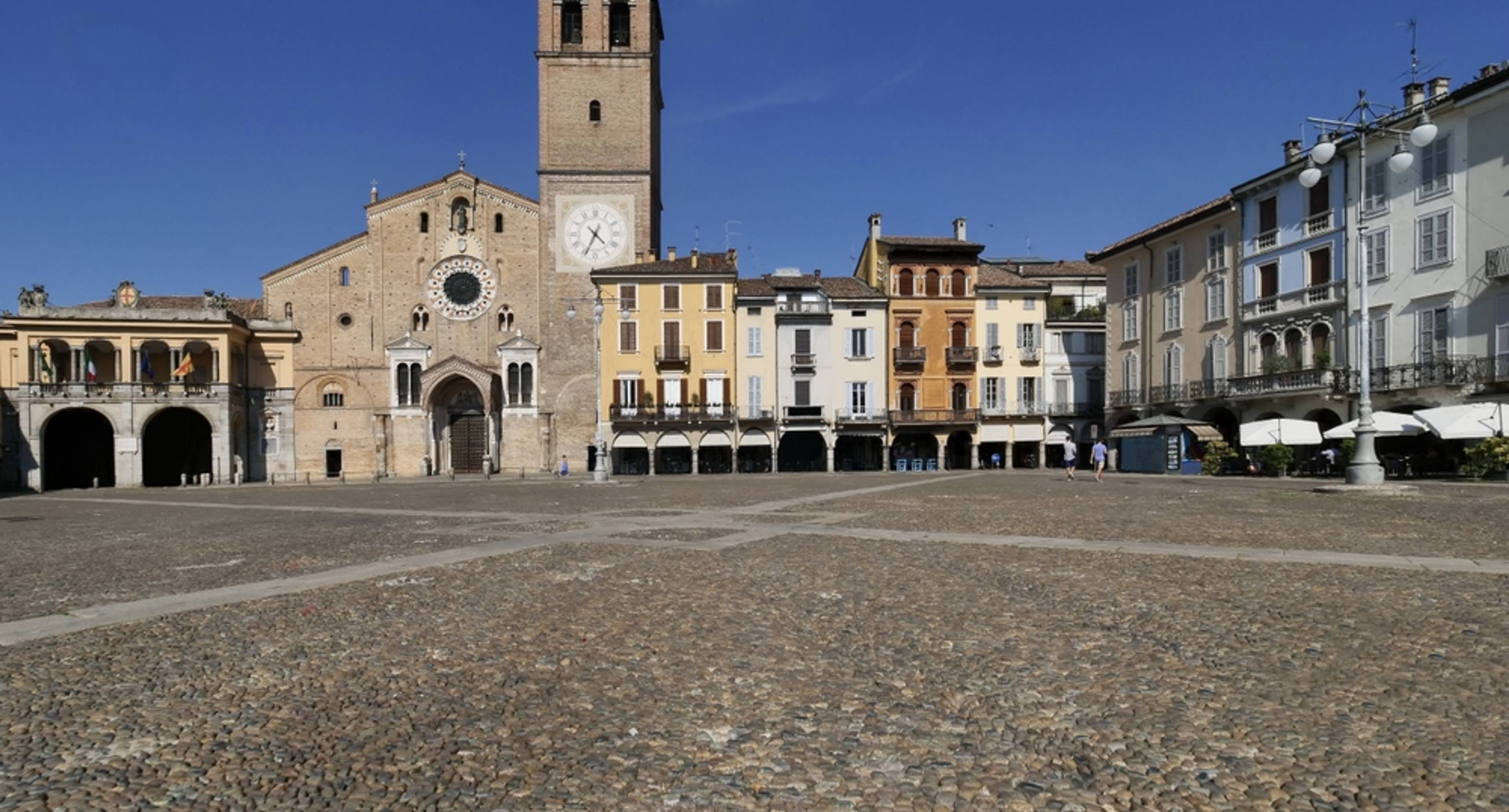 Châteaux, labyrinthes, fantômes et paysages italiens